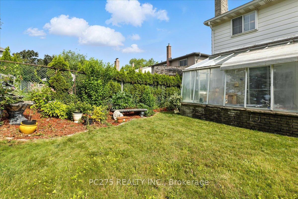 Photo 48 of 184 Forestwood Drive, Kitchener — HOMEH
