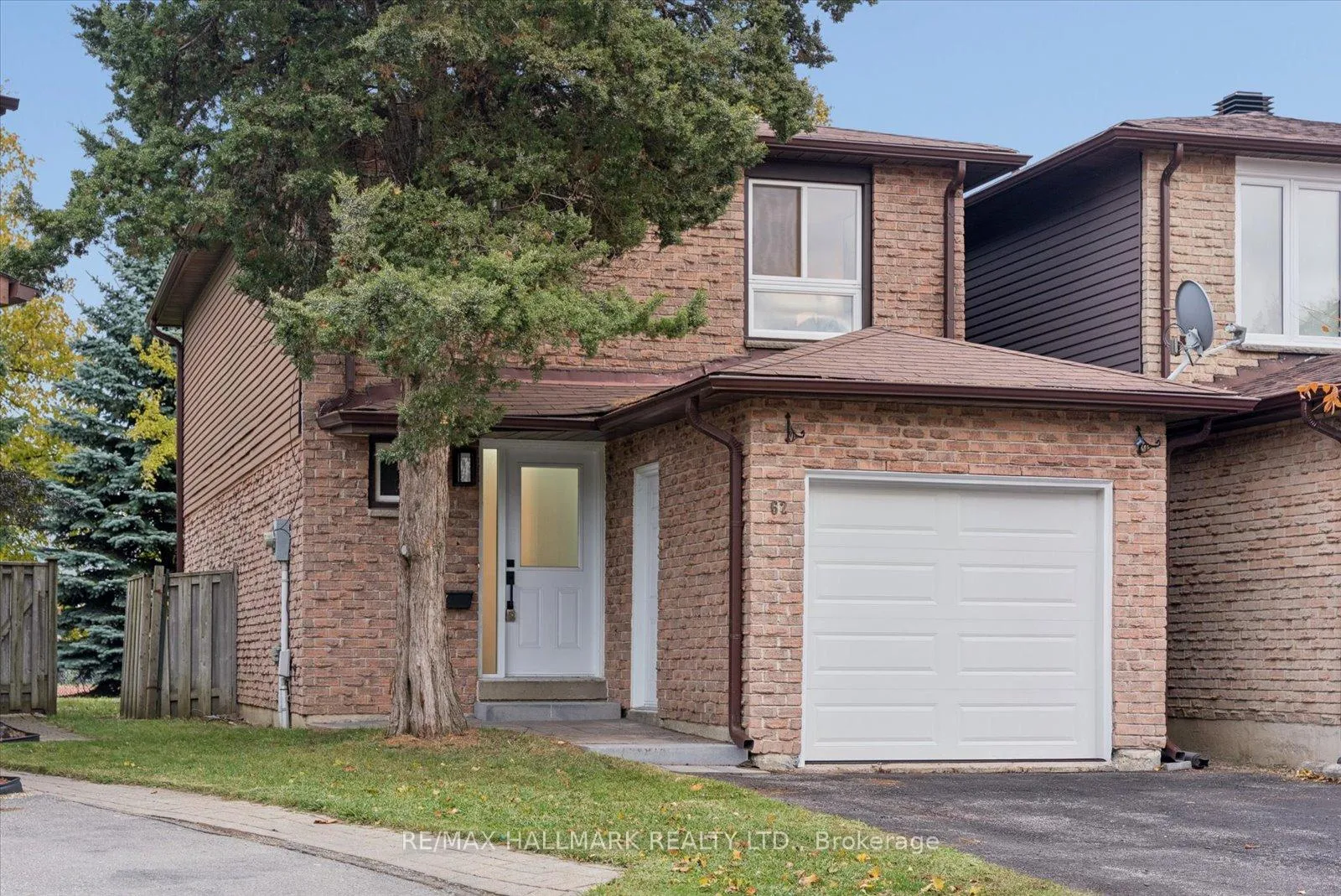 Photo 8 of 62 Pepperell Crescent, Markham, Milliken Mills West — HOMEH