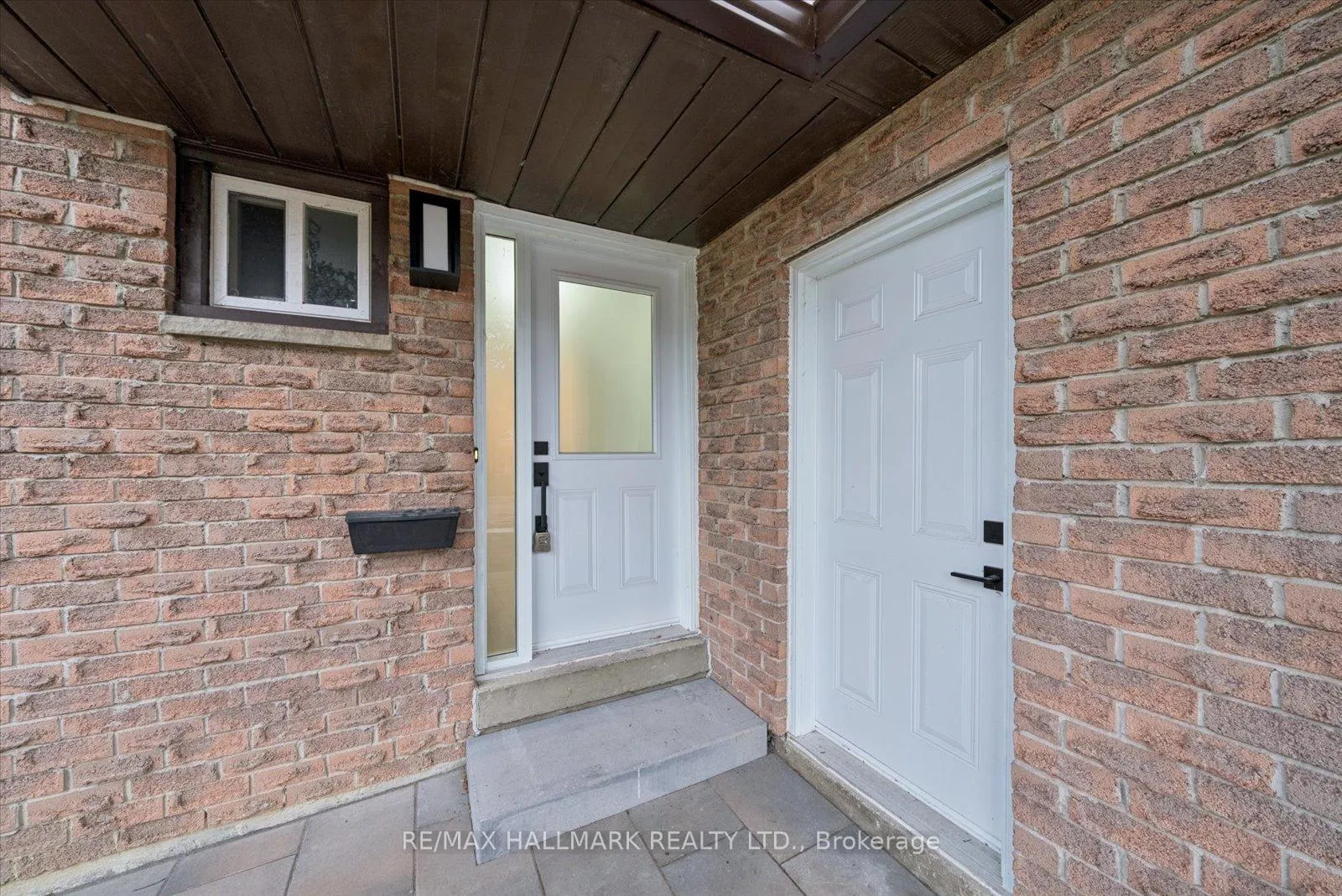 Photo 12 of 62 Pepperell Crescent, Markham, Milliken Mills West — HOMEH