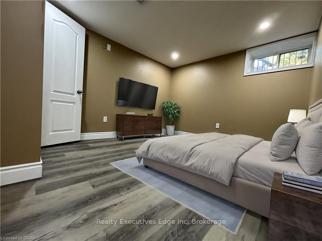 Photo 5 of Unit Lower, 160 Bruce Street, Kitchener, Heritage Park/Rosemount — HOMEH