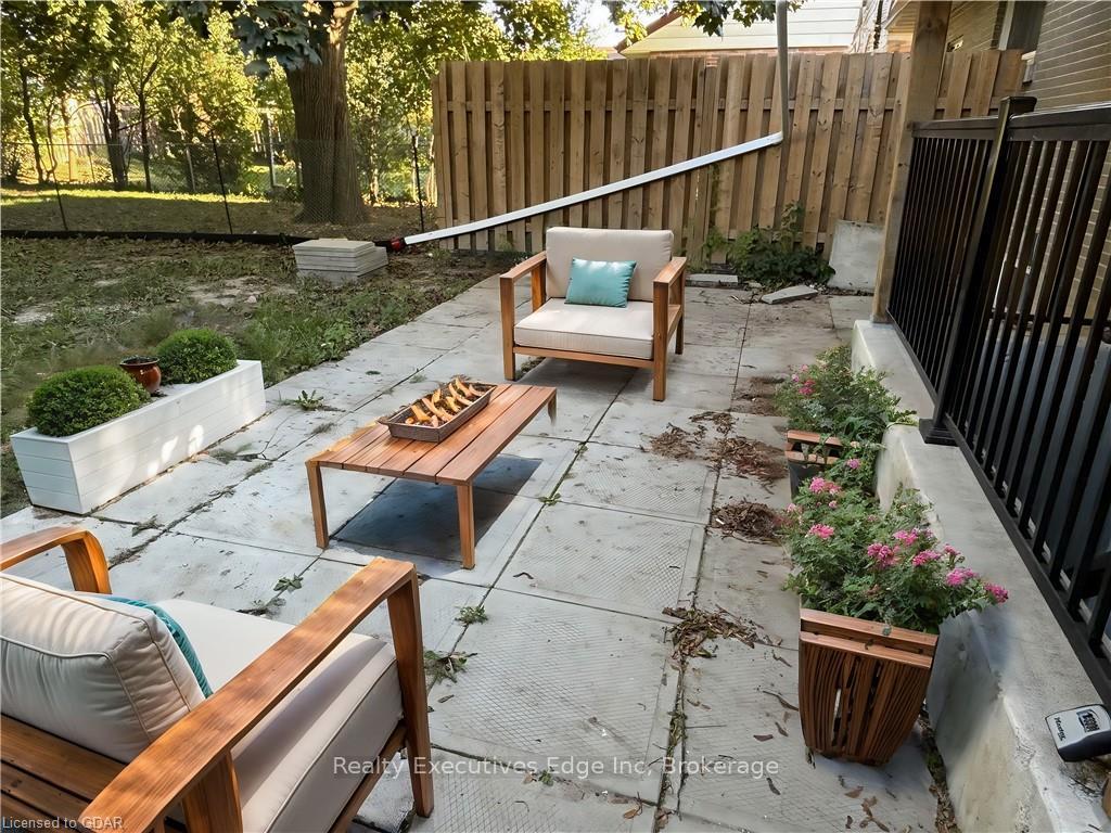 Photo 6 of Unit Lower, 160 Bruce Street, Kitchener, Heritage Park/Rosemount — HOMEH