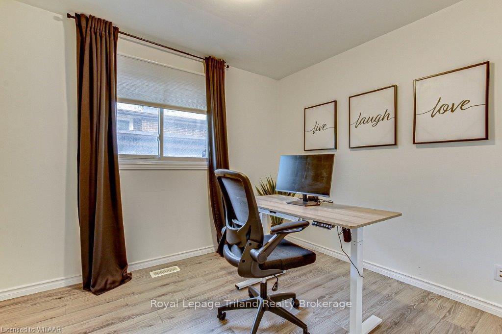 Photo 13 of 173 Fergus Avenue, Kitchener — HOMEH