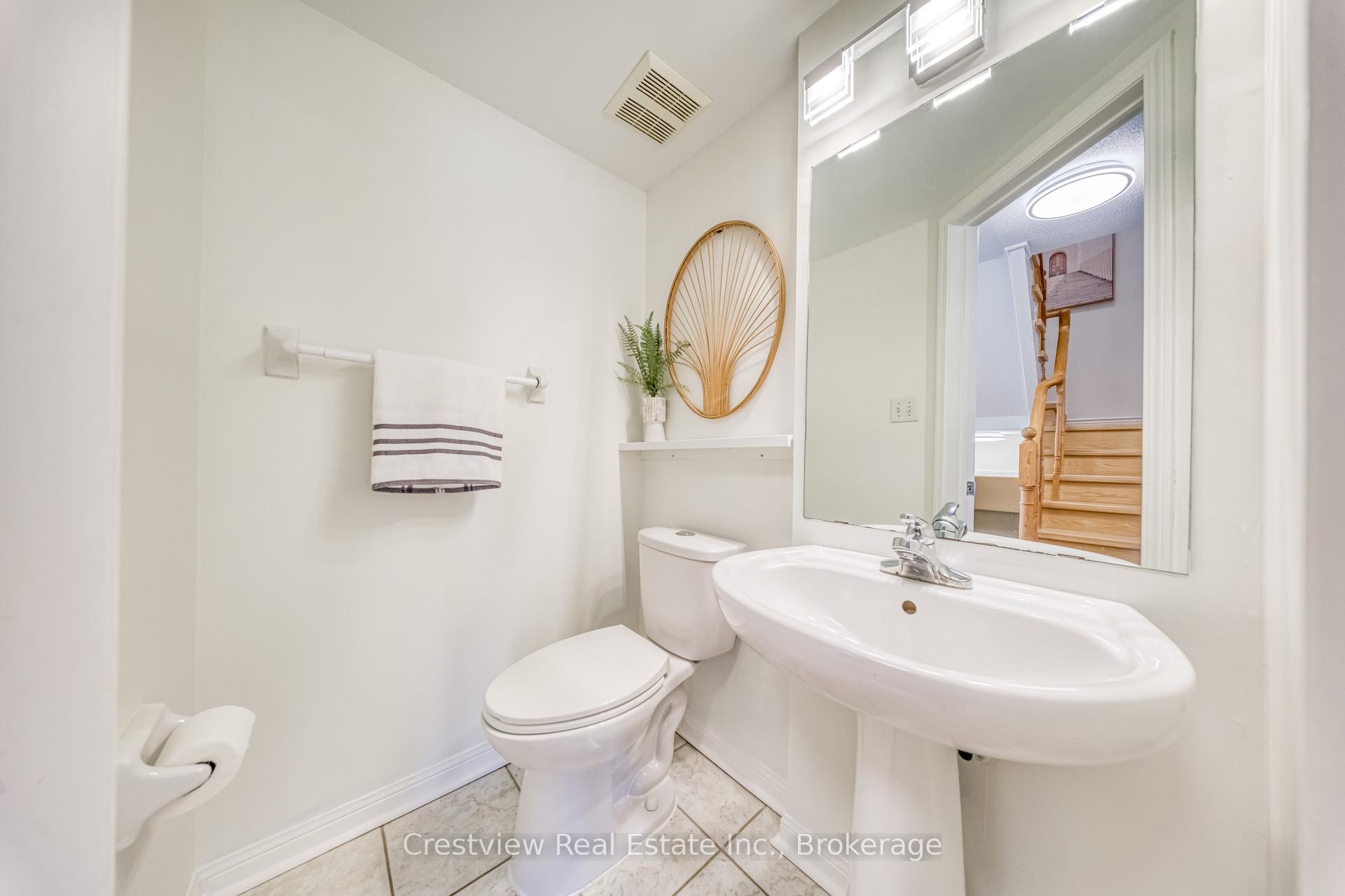 Photo 12 of 733 Bur Oak Avenue, Markham, Wismer — HOMEH
