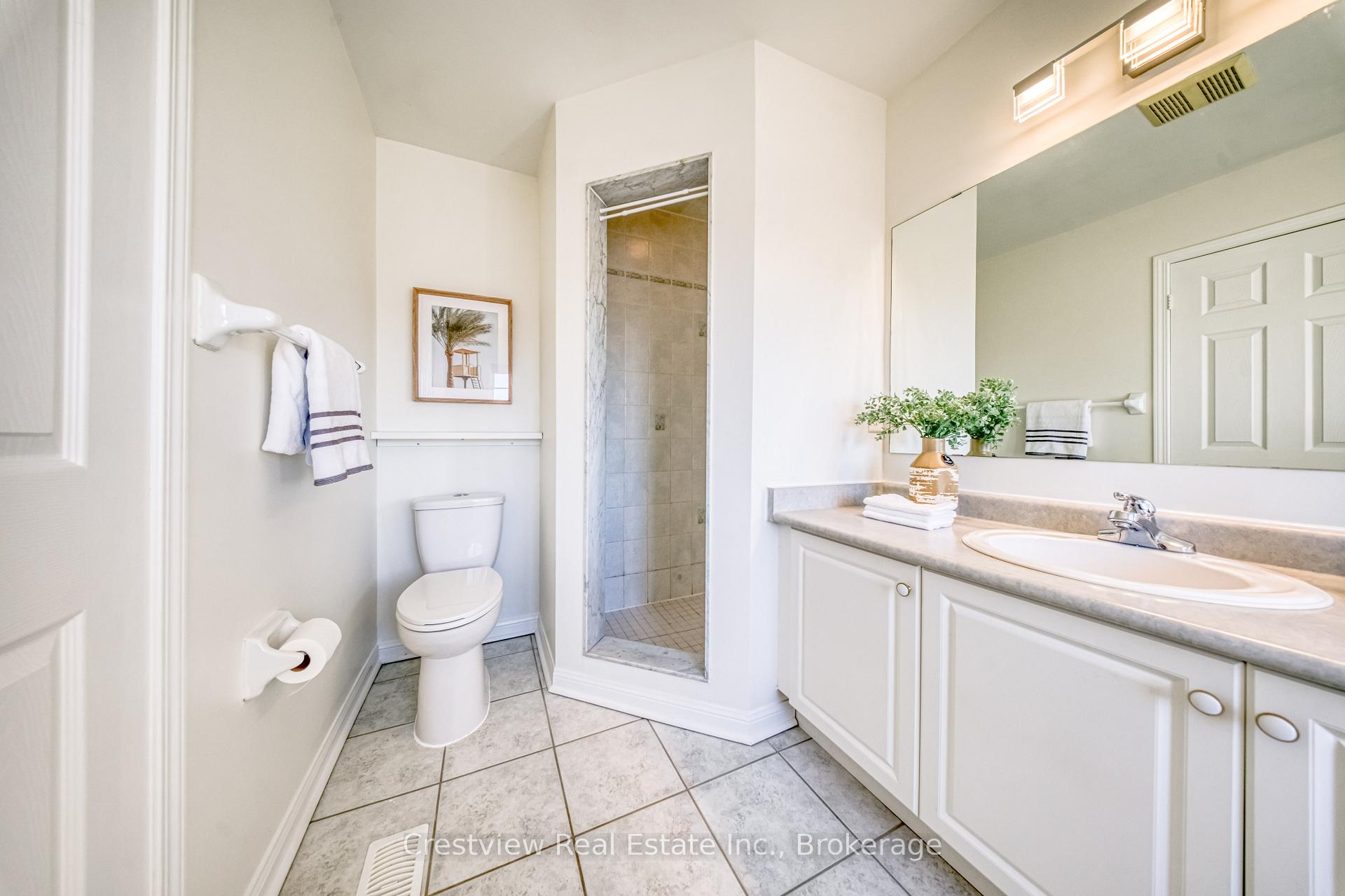 Photo 17 of 733 Bur Oak Avenue, Markham, Wismer — HOMEH