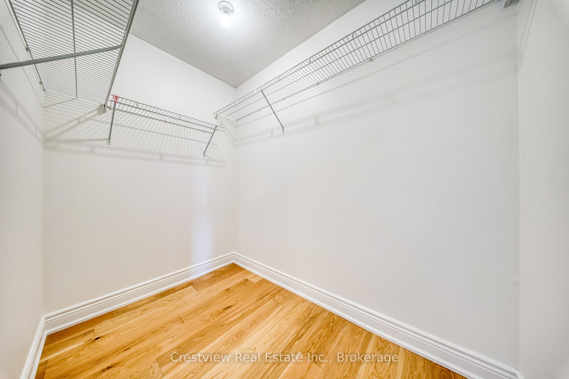 Photo 18 of 733 Bur Oak Avenue, Markham, Wismer — HOMEH