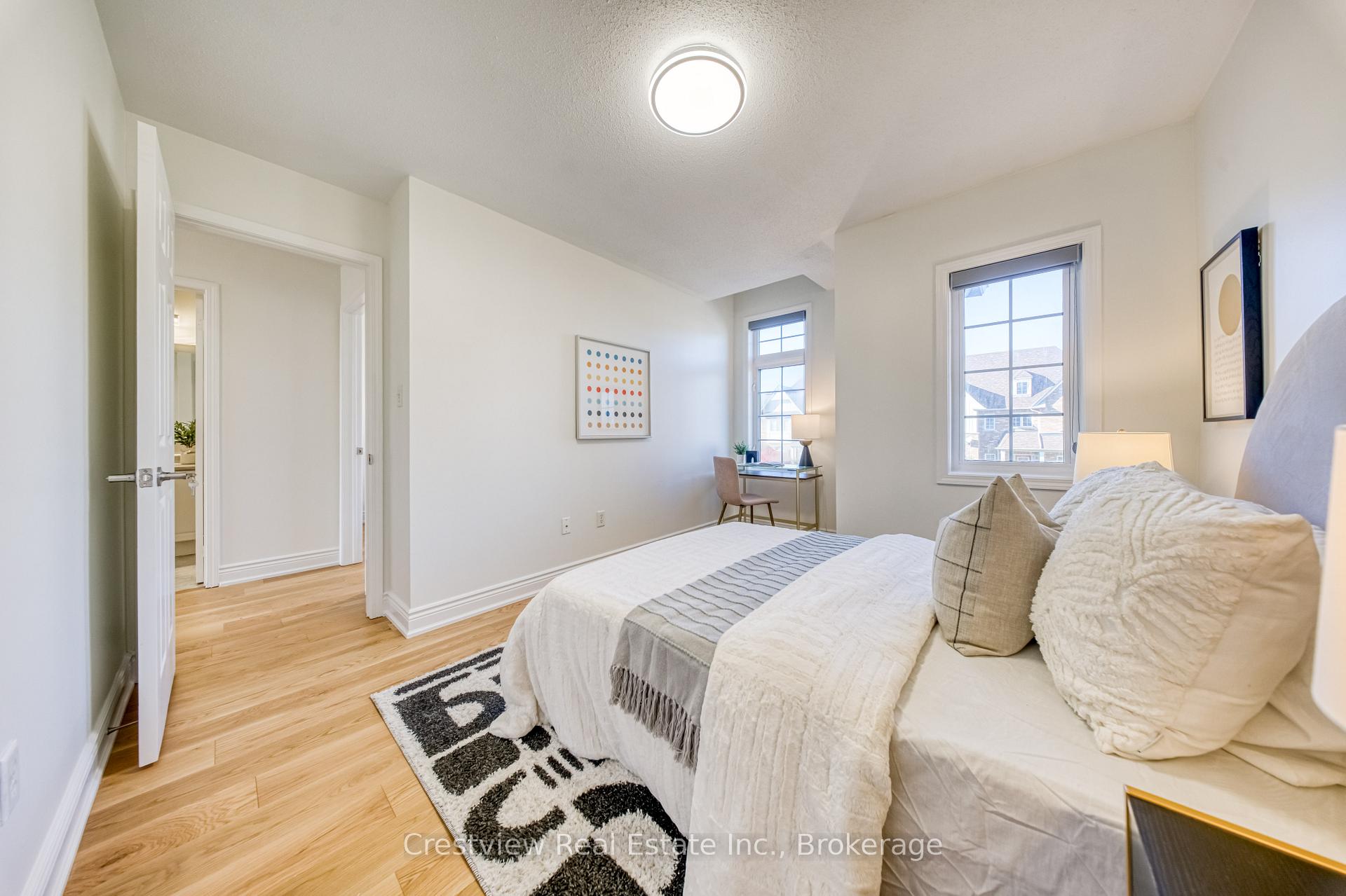 Photo 19 of 733 Bur Oak Avenue, Markham, Wismer — HOMEH