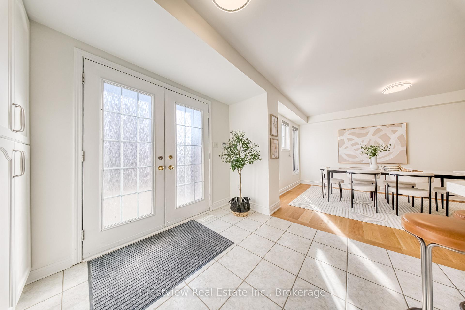 Photo 24 of 733 Bur Oak Avenue, Markham, Wismer — HOMEH