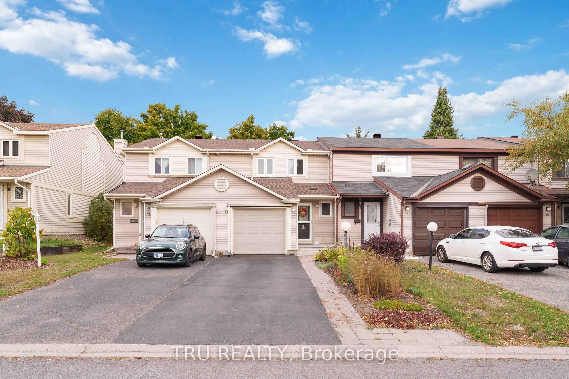Photo 1 of 30 Shearer Crescent, Ottawa, Kanata - Katimavik — HOMEH