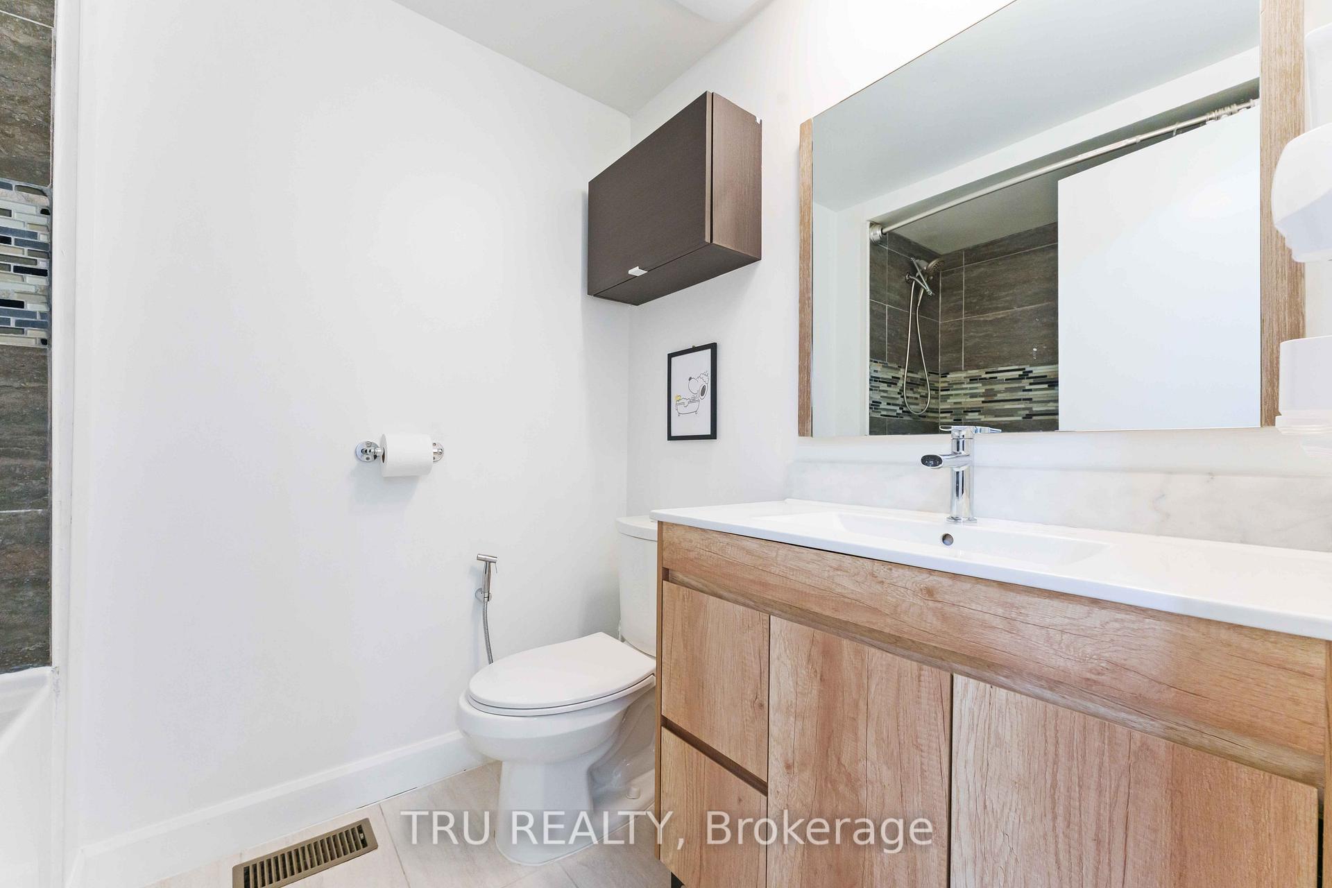 Photo 15 of 30 Shearer Crescent, Ottawa, Kanata - Katimavik — HOMEH