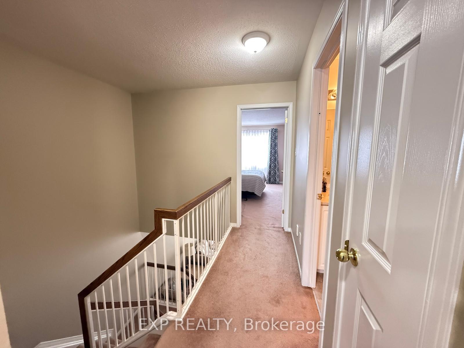 Photo 21 of 428 Breckenridge Crescent, Ottawa, Kanata - Morgan's Grant/South March — HOMEH