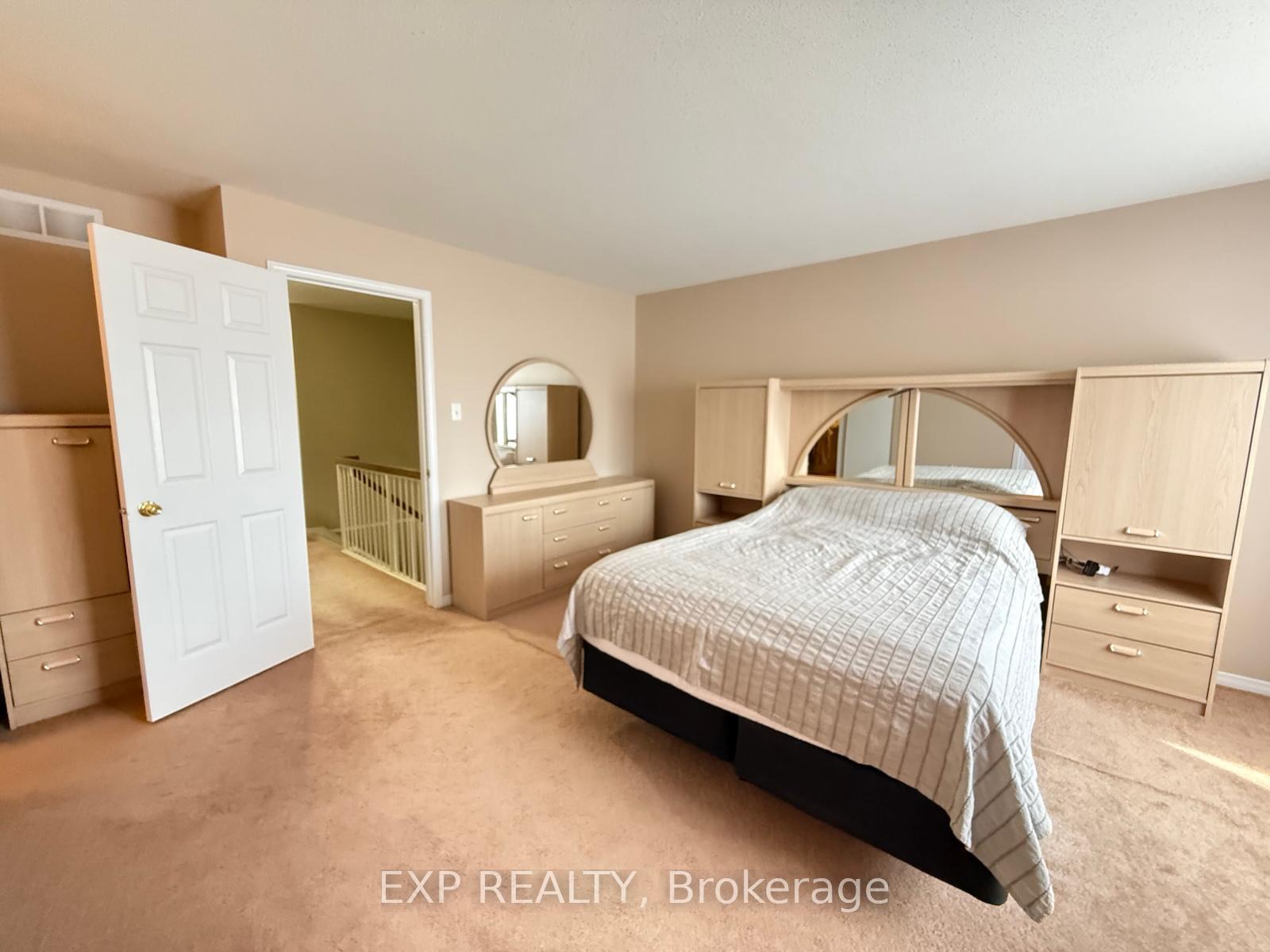 Photo 24 of 428 Breckenridge Crescent, Ottawa, Kanata - Morgan's Grant/South March — HOMEH