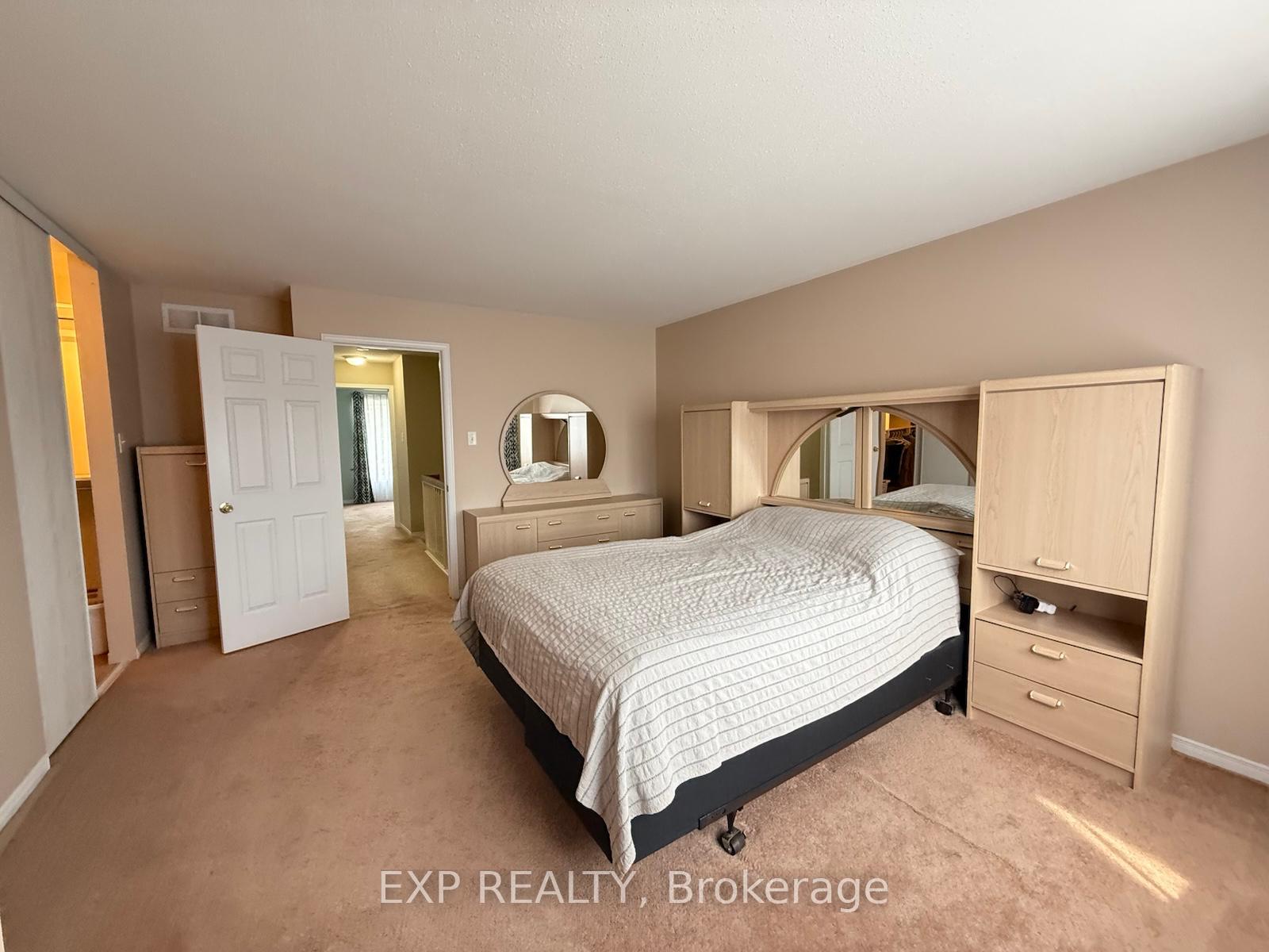 Photo 25 of 428 Breckenridge Crescent, Ottawa, Kanata - Morgan's Grant/South March — HOMEH