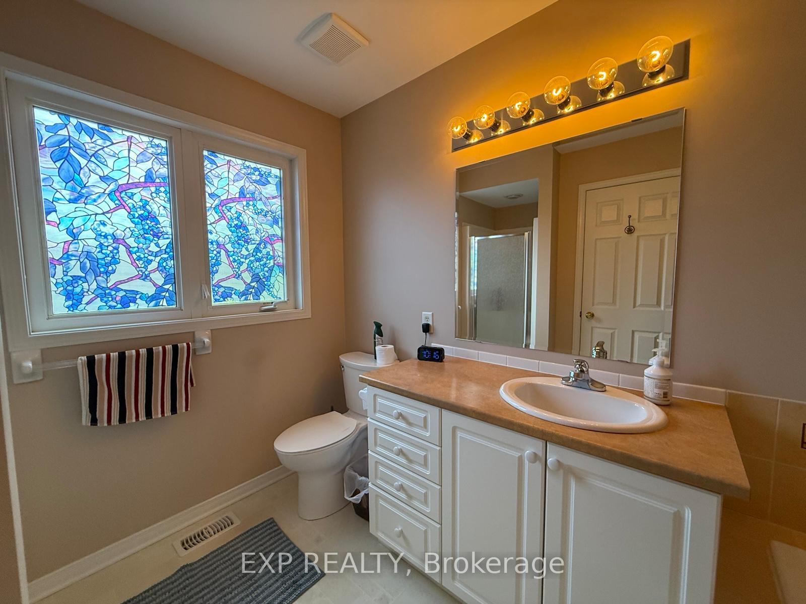 Photo 27 of 428 Breckenridge Crescent, Ottawa, Kanata - Morgan's Grant/South March — HOMEH