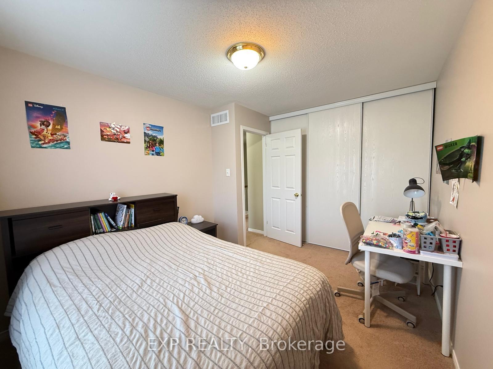 Photo 33 of 428 Breckenridge Crescent, Ottawa, Kanata - Morgan's Grant/South March — HOMEH