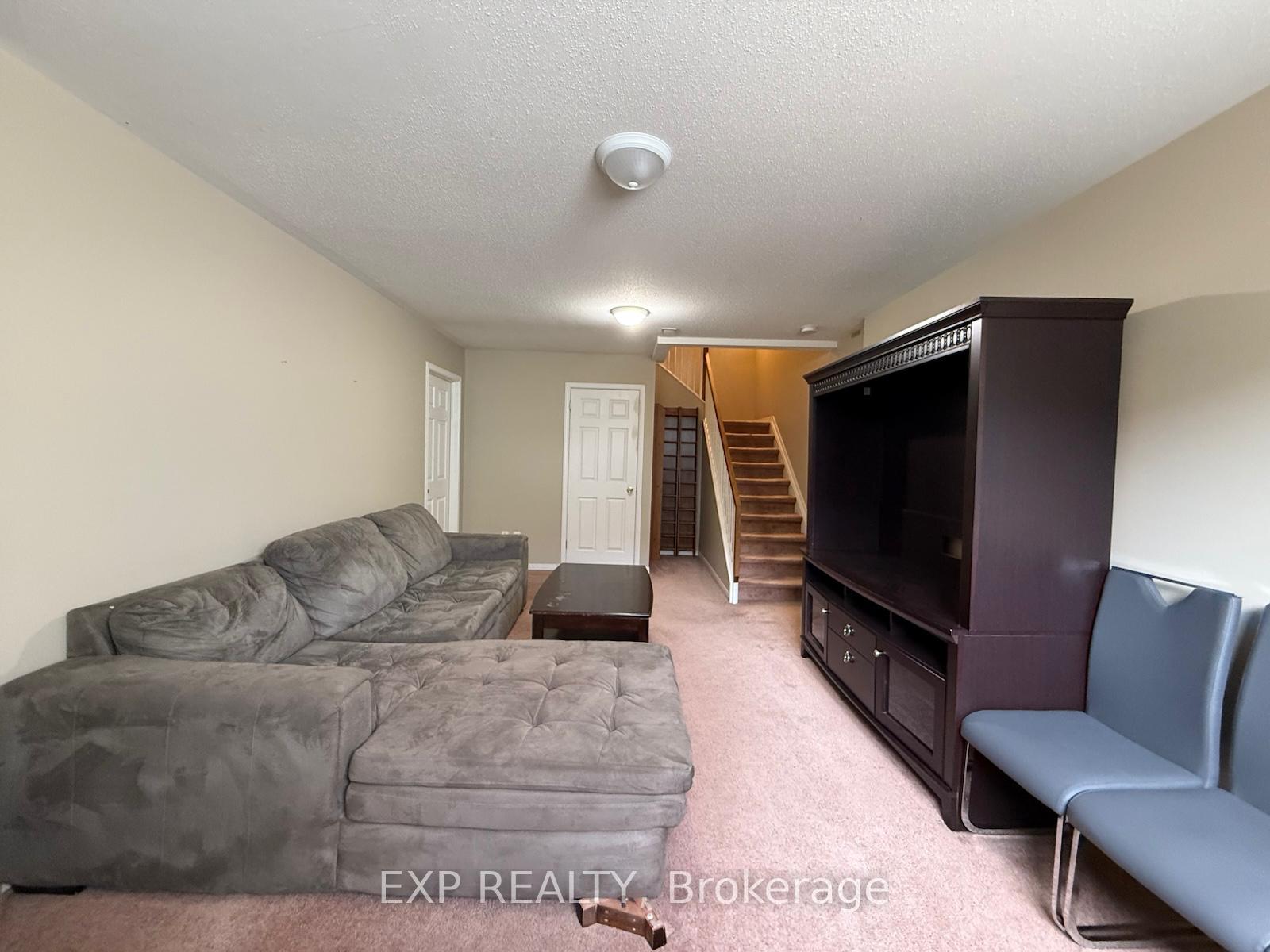 Photo 37 of 428 Breckenridge Crescent, Ottawa, Kanata - Morgan's Grant/South March — HOMEH