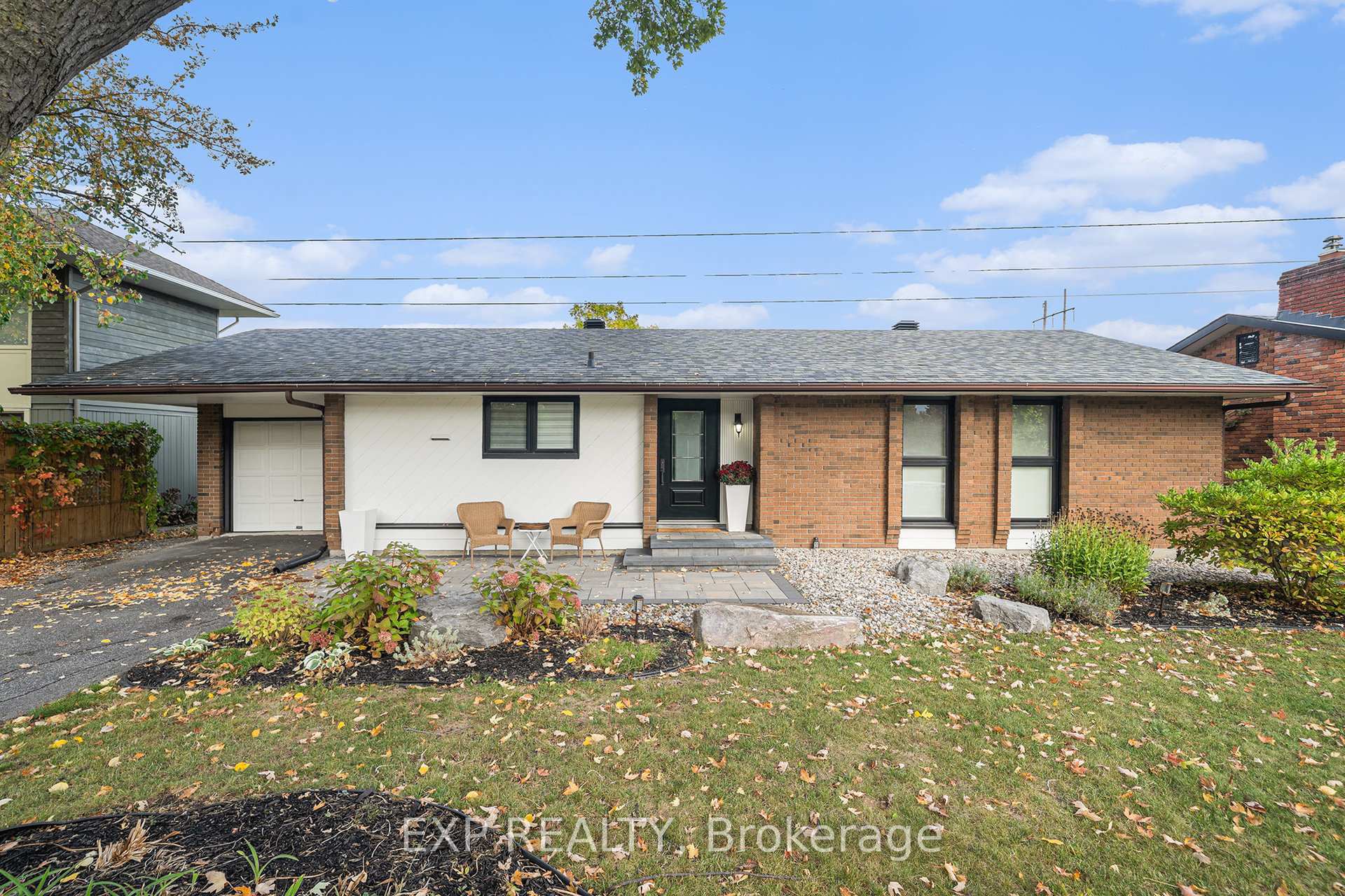 Photo 2 of 203 Penfield Drive, Ottawa, Kanata - Beaverbrook — HOMEH