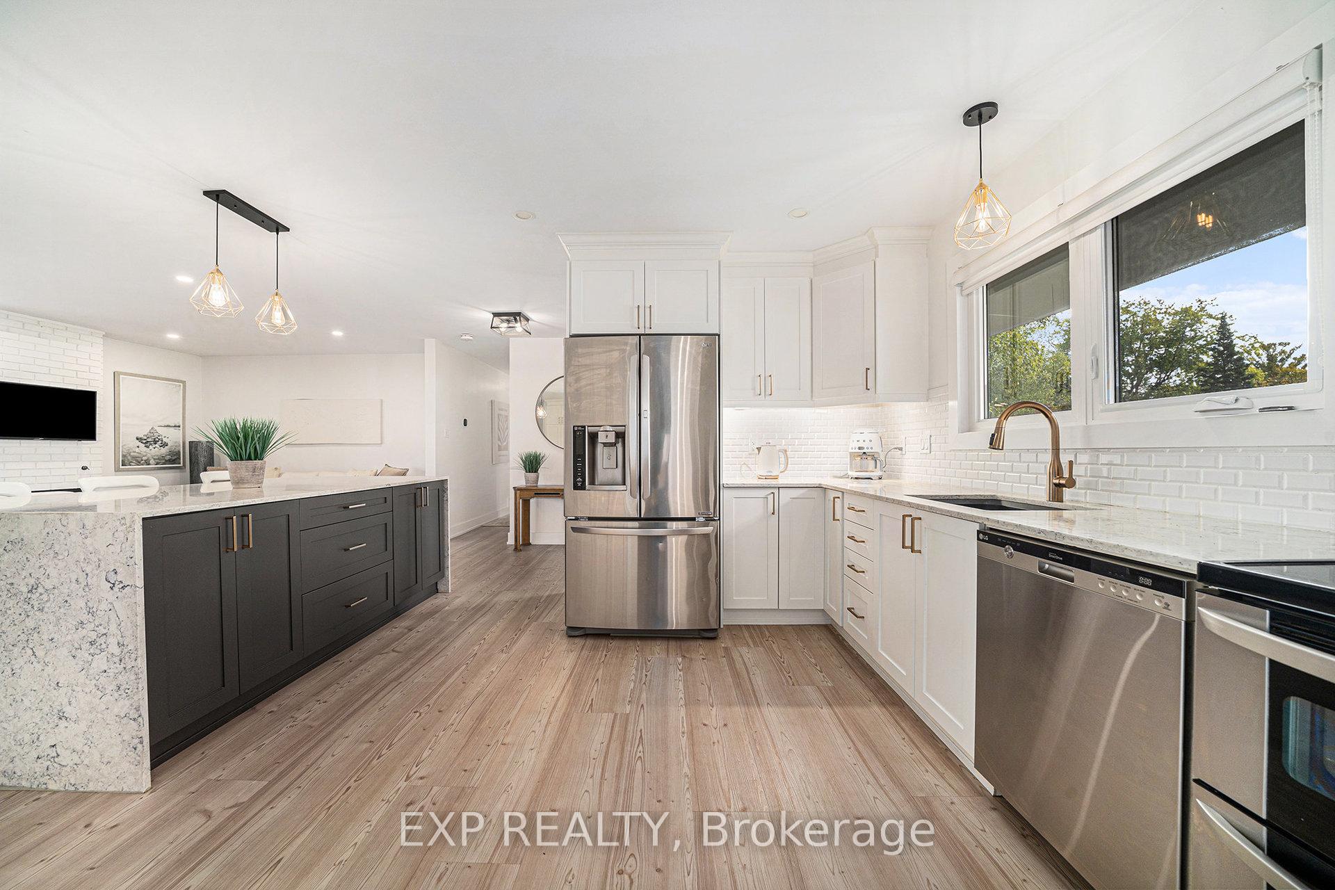Photo 11 of 203 Penfield Drive, Ottawa, Kanata - Beaverbrook — HOMEH