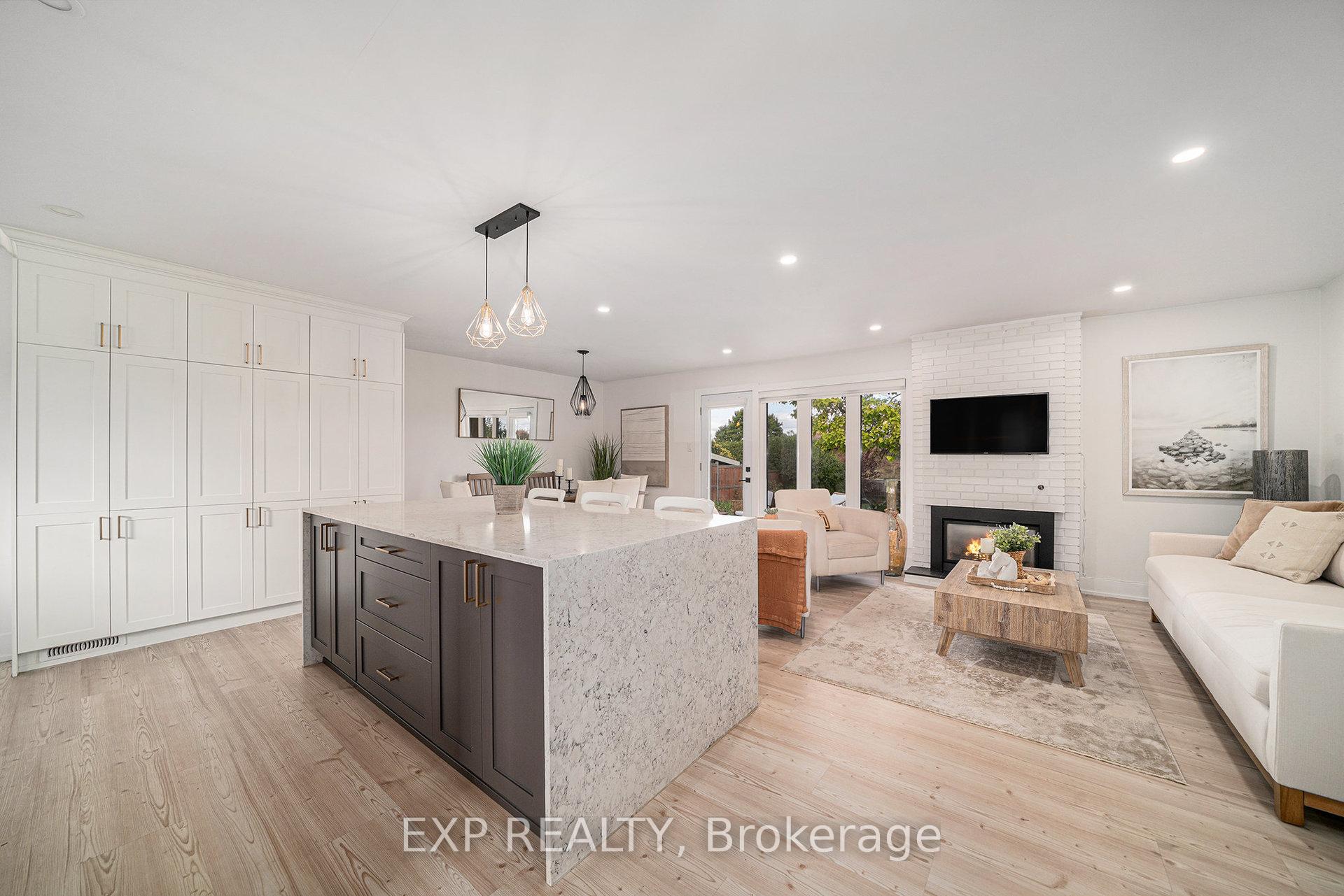 Photo 12 of 203 Penfield Drive, Ottawa, Kanata - Beaverbrook — HOMEH