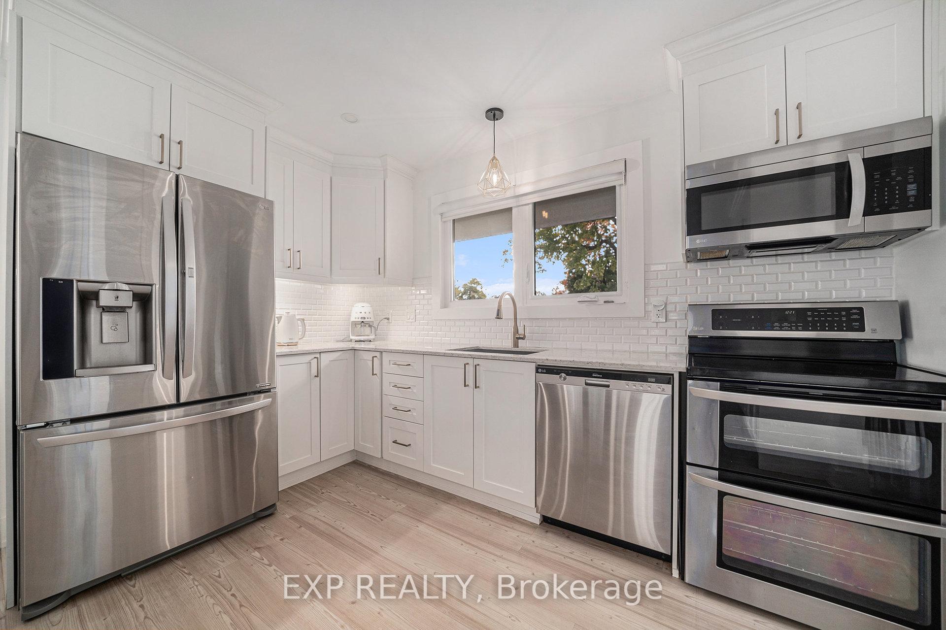 Photo 13 of 203 Penfield Drive, Ottawa, Kanata - Beaverbrook — HOMEH