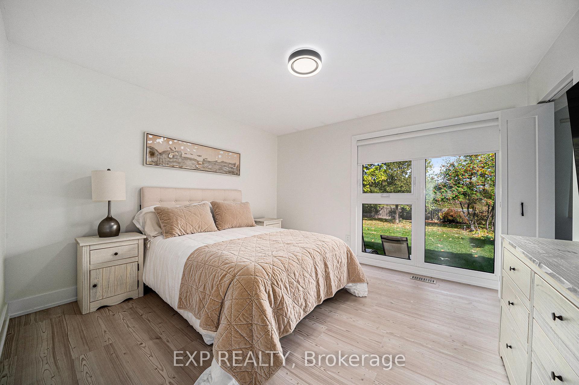 Photo 15 of 203 Penfield Drive, Ottawa, Kanata - Beaverbrook — HOMEH