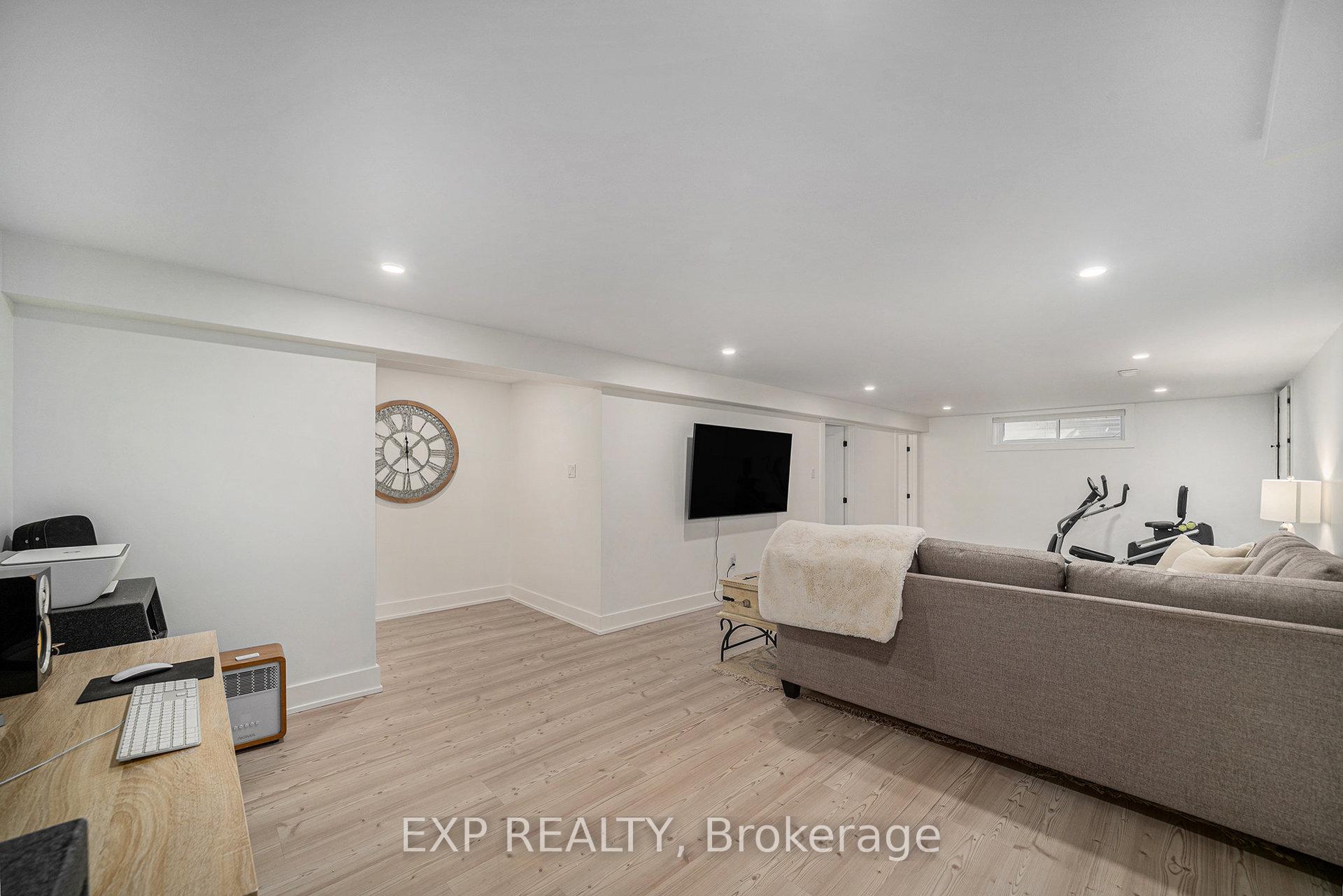Photo 22 of 203 Penfield Drive, Ottawa, Kanata - Beaverbrook — HOMEH