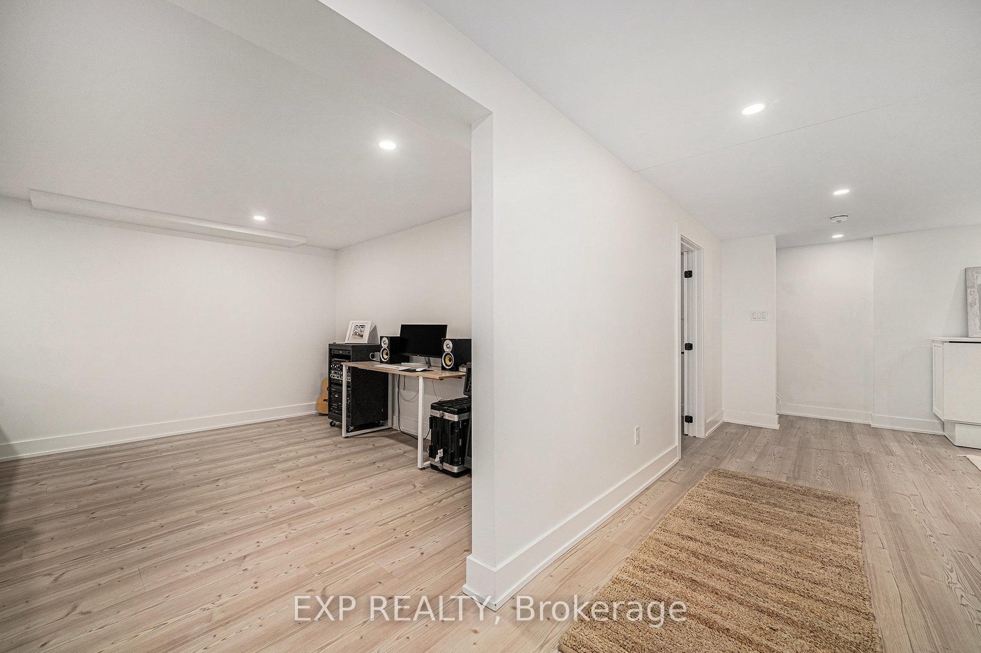 Photo 24 of 203 Penfield Drive, Ottawa, Kanata - Beaverbrook — HOMEH