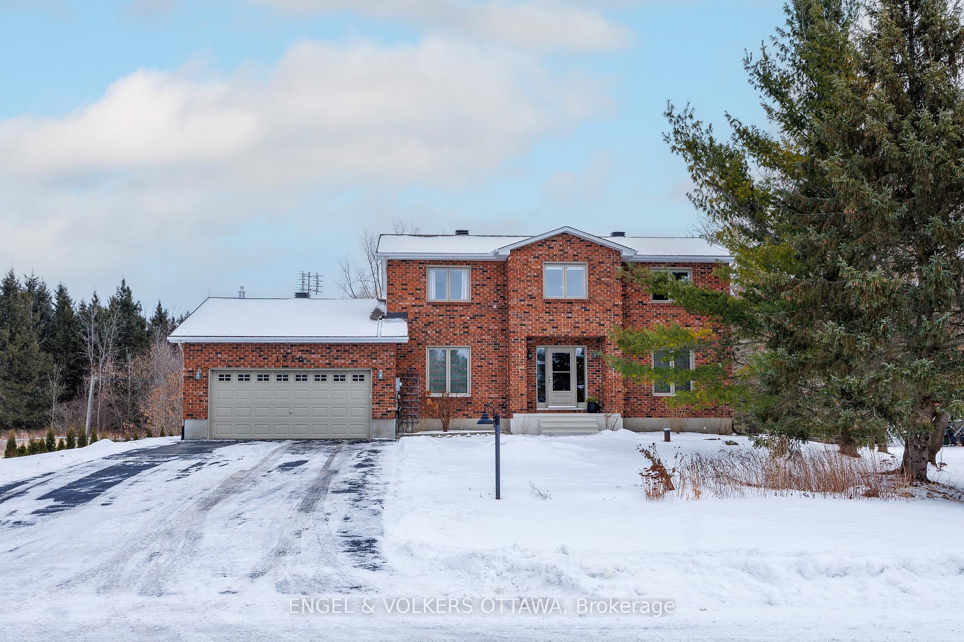 Photo 1 of 1516 Blue Rock Avenue, Ottawa, Kars — HOMEH