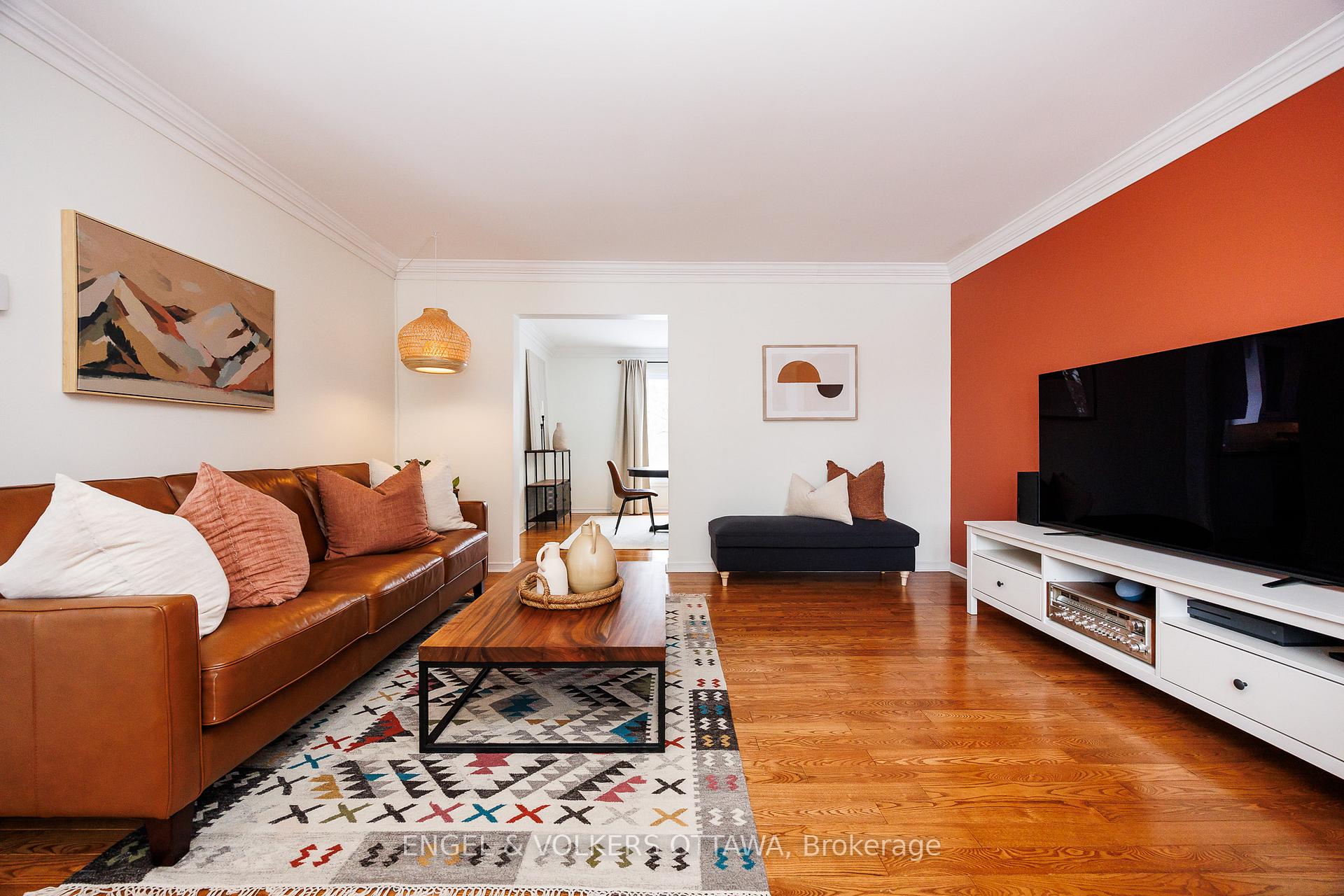Photo 6 of 1516 Blue Rock Avenue, Ottawa, Kars — HOMEH
