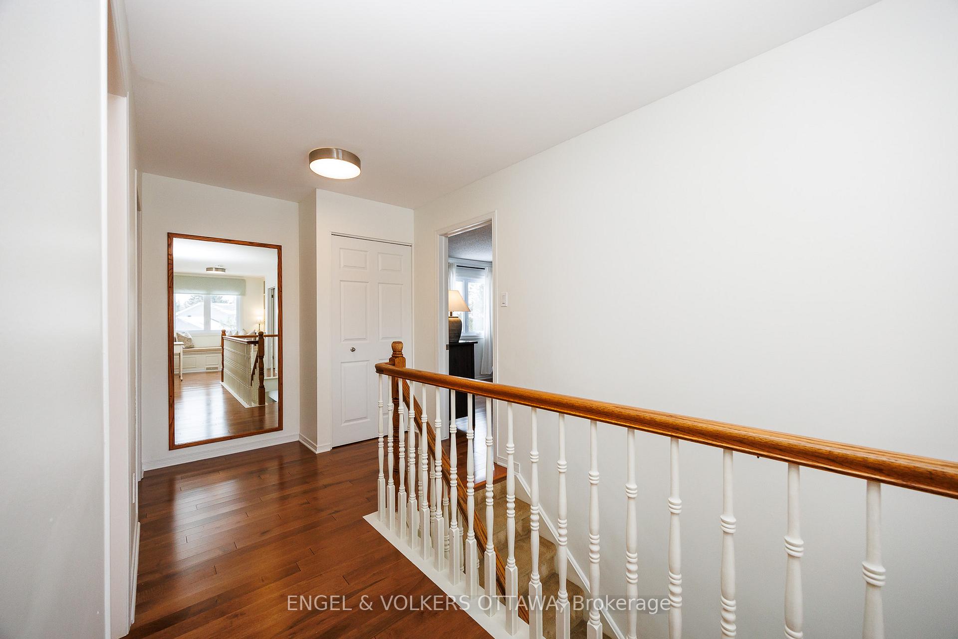 Photo 18 of 1516 Blue Rock Avenue, Ottawa, Kars — HOMEH