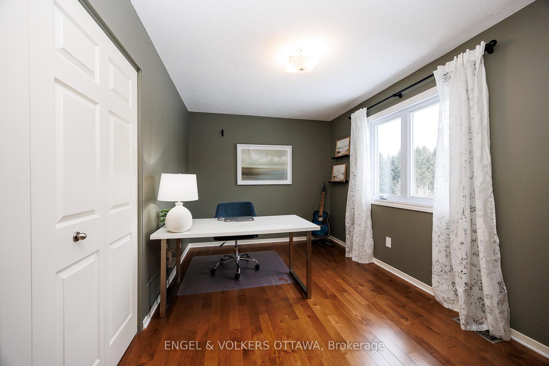 Photo 22 of 1516 Blue Rock Avenue, Ottawa, Kars — HOMEH