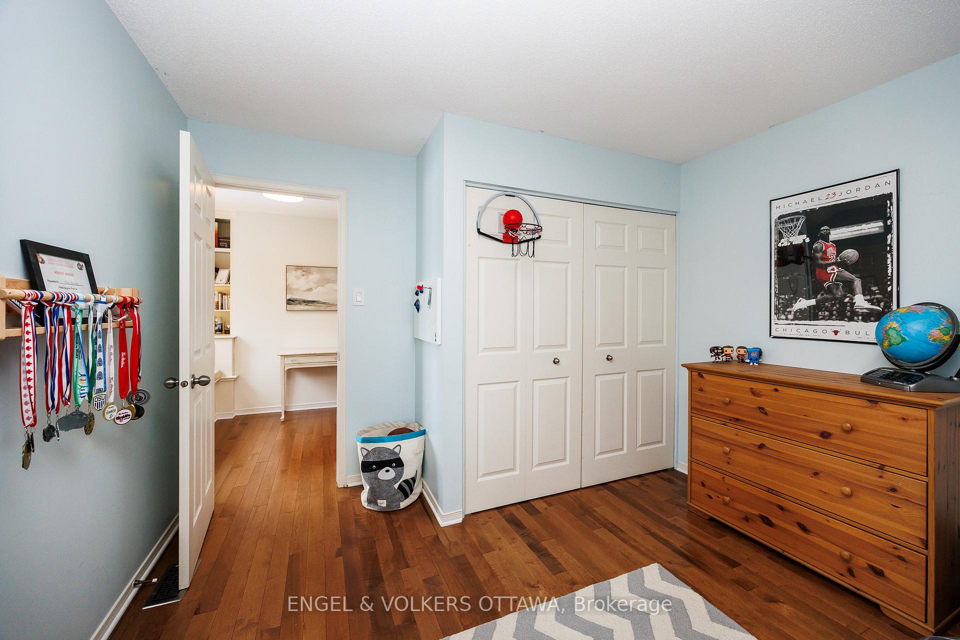 Photo 30 of 1516 Blue Rock Avenue, Ottawa, Kars — HOMEH