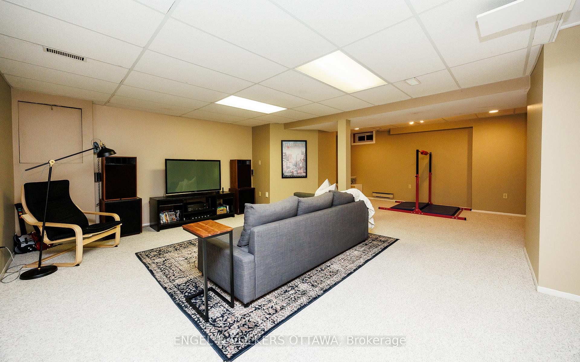 Photo 32 of 1516 Blue Rock Avenue, Ottawa, Kars — HOMEH