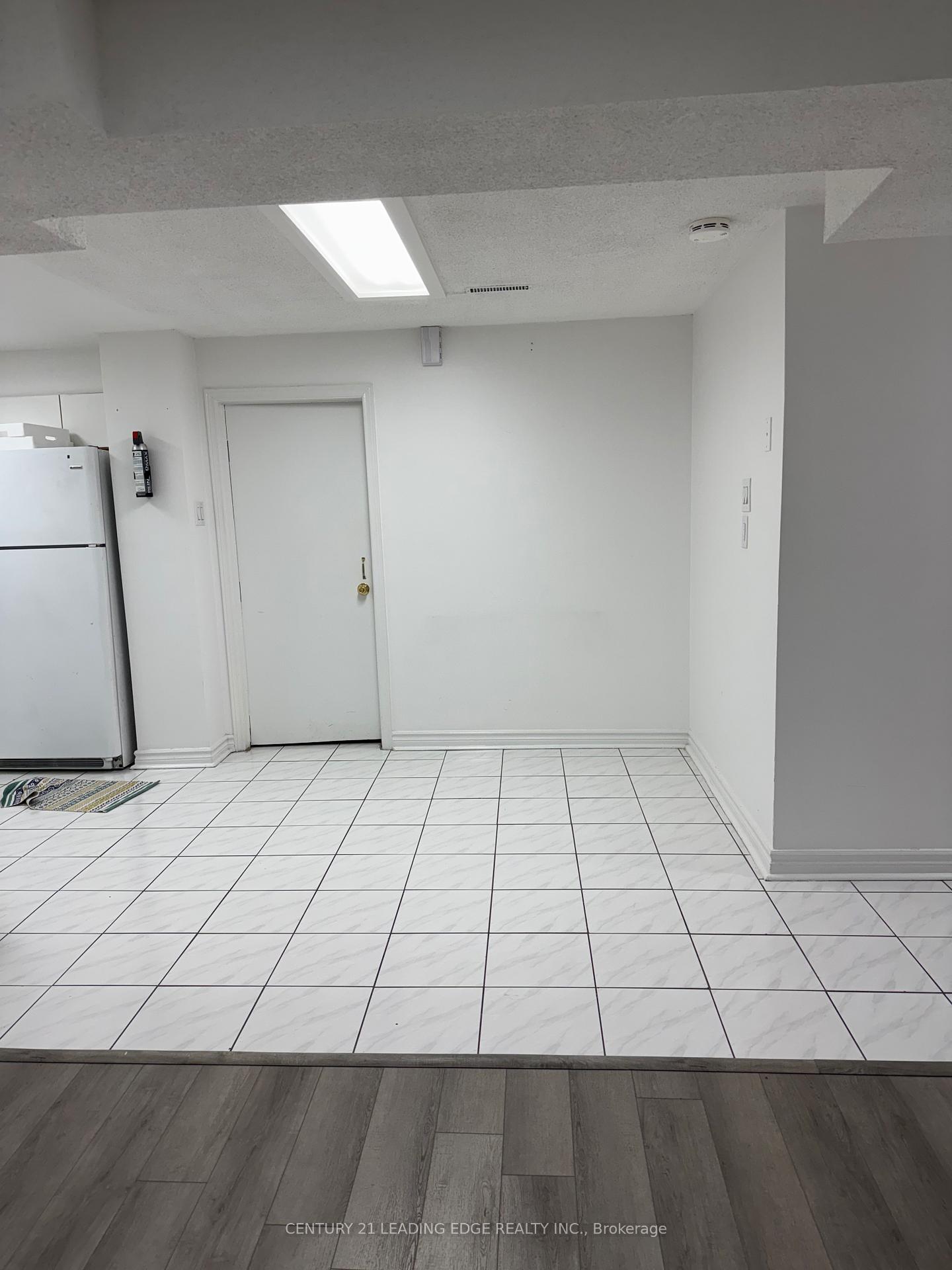 Photo 6 of Unit BSMT, 18 Coleraine Avenue, Markham, Middlefield — HOMEH
