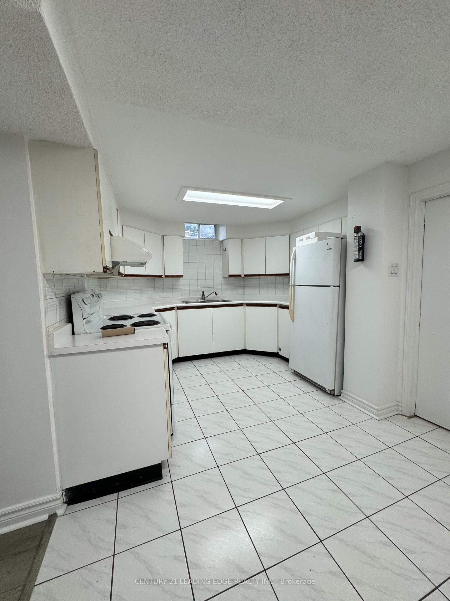 Photo 7 of Unit BSMT, 18 Coleraine Avenue, Markham, Middlefield — HOMEH