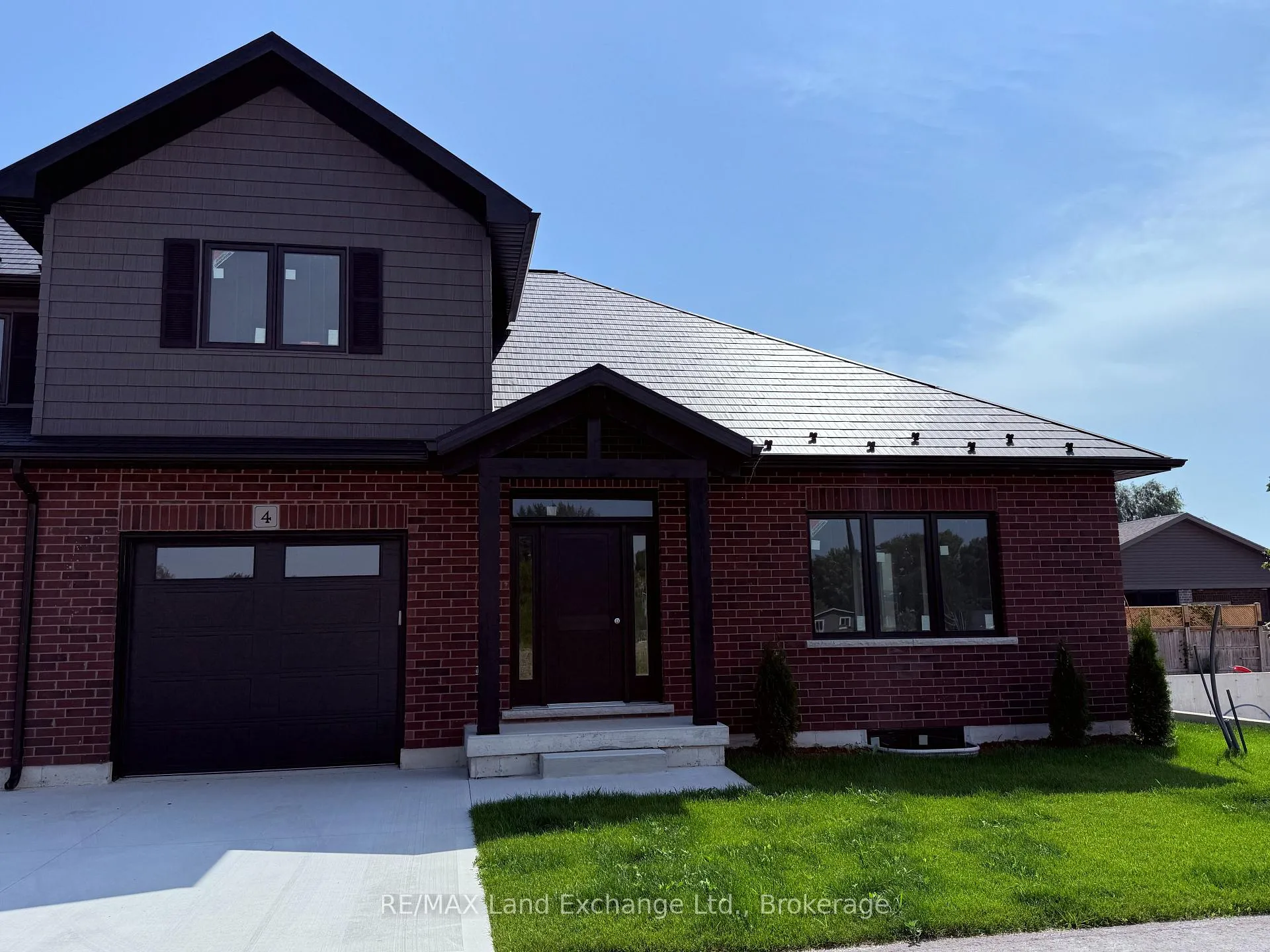 Photo of Unit Unit 4, 8 Golf Links Road