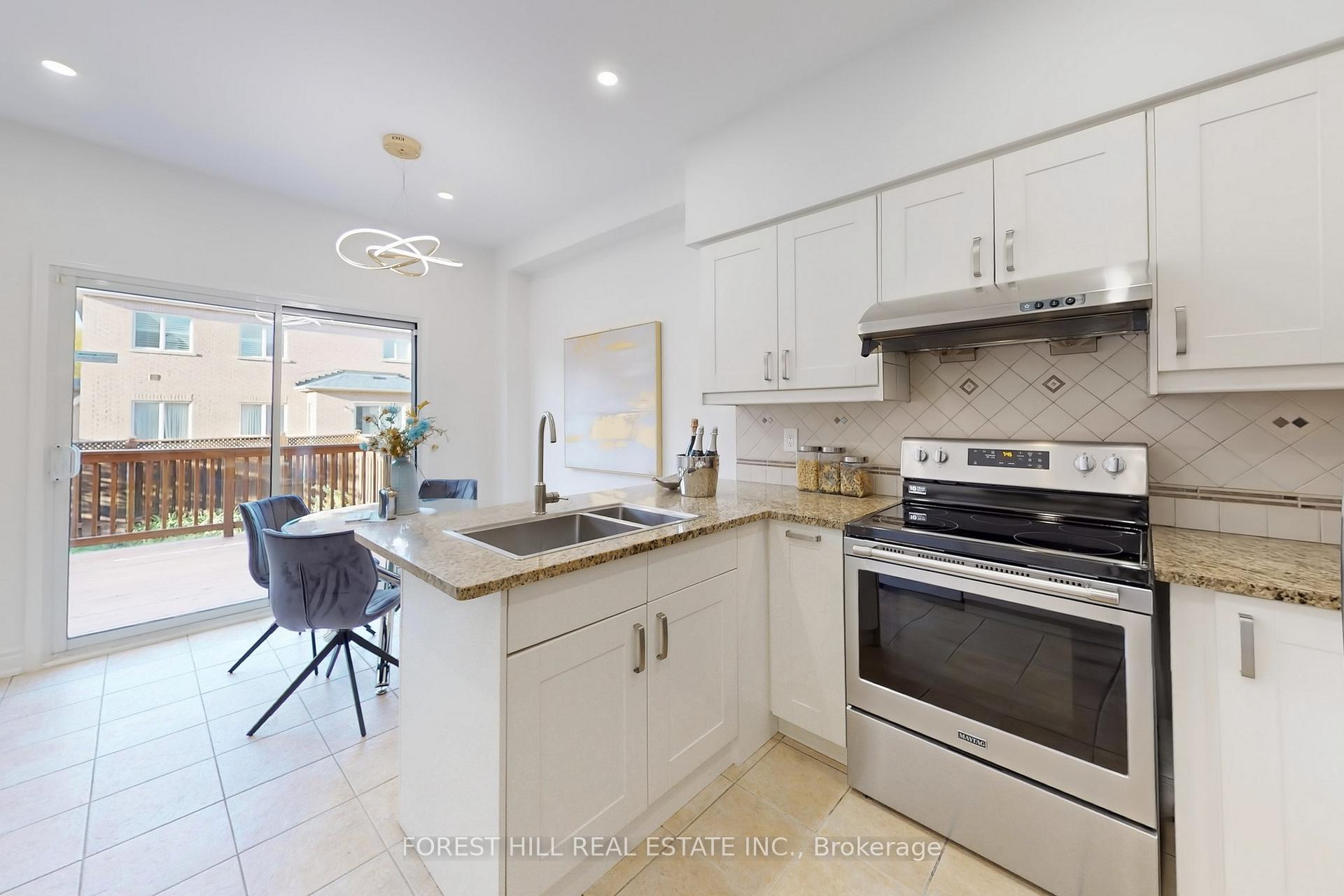 Photo 9 of 128 Weatherill Road, Markham, Berczy — HOMEH