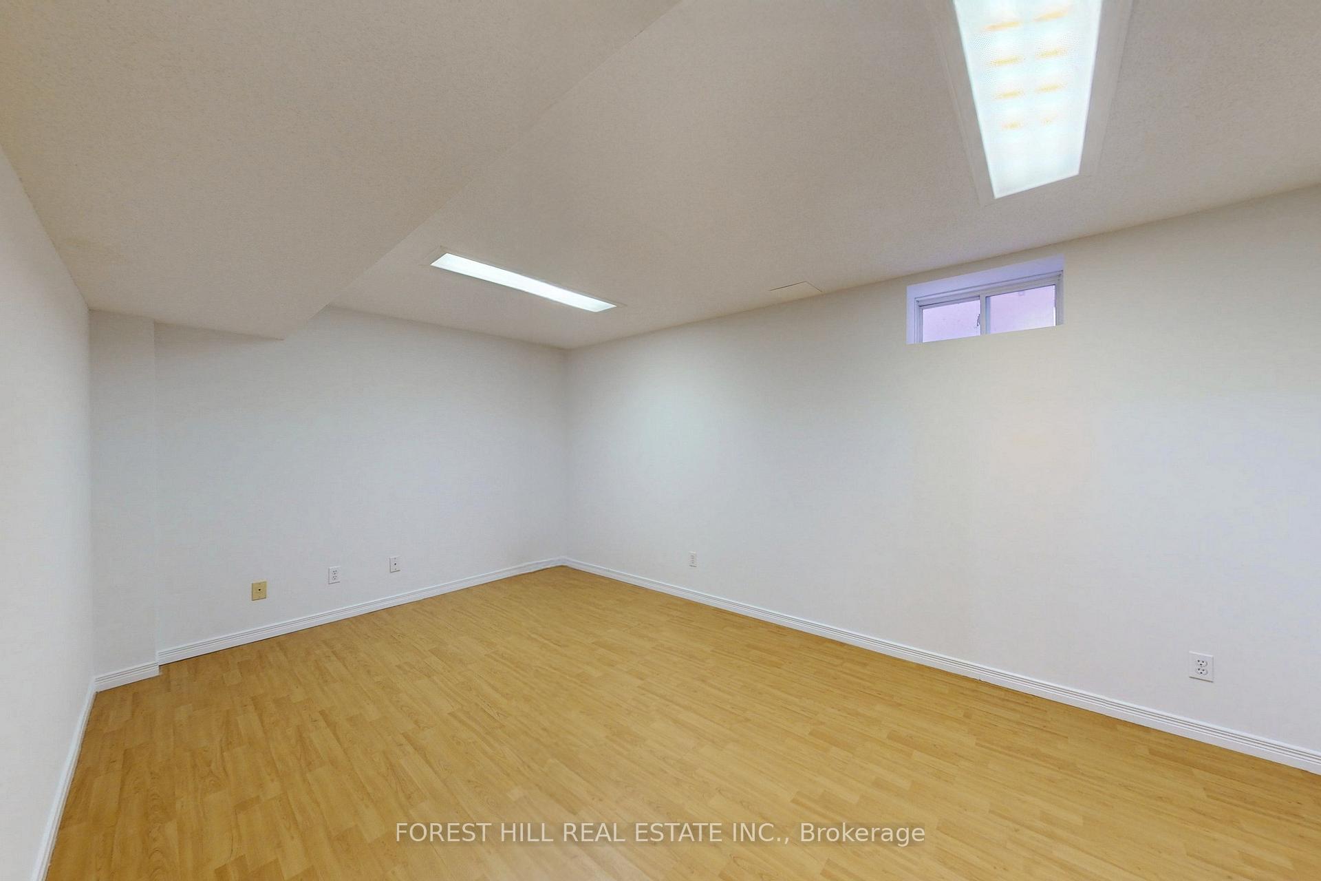 Photo 20 of 128 Weatherill Road, Markham, Berczy — HOMEH