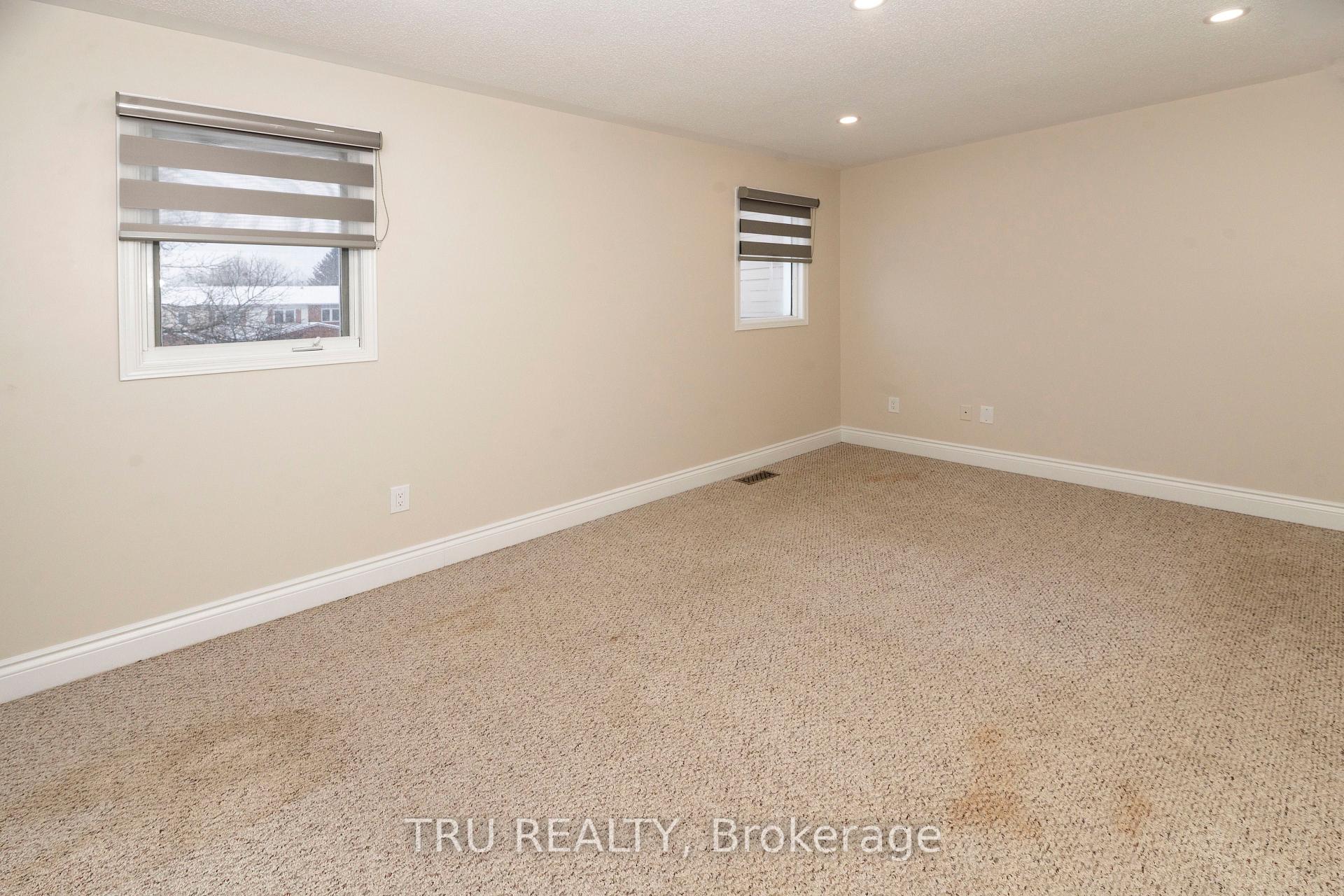 Photo 16 of 35 Helmsdale Drive, Ottawa, Kanata - Morgan's Grant/South March — HOMEH