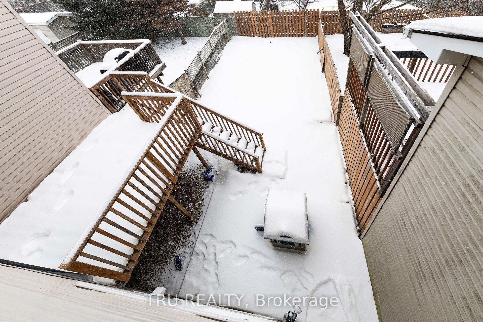 Photo 21 of 35 Helmsdale Drive, Ottawa, Kanata - Morgan's Grant/South March — HOMEH