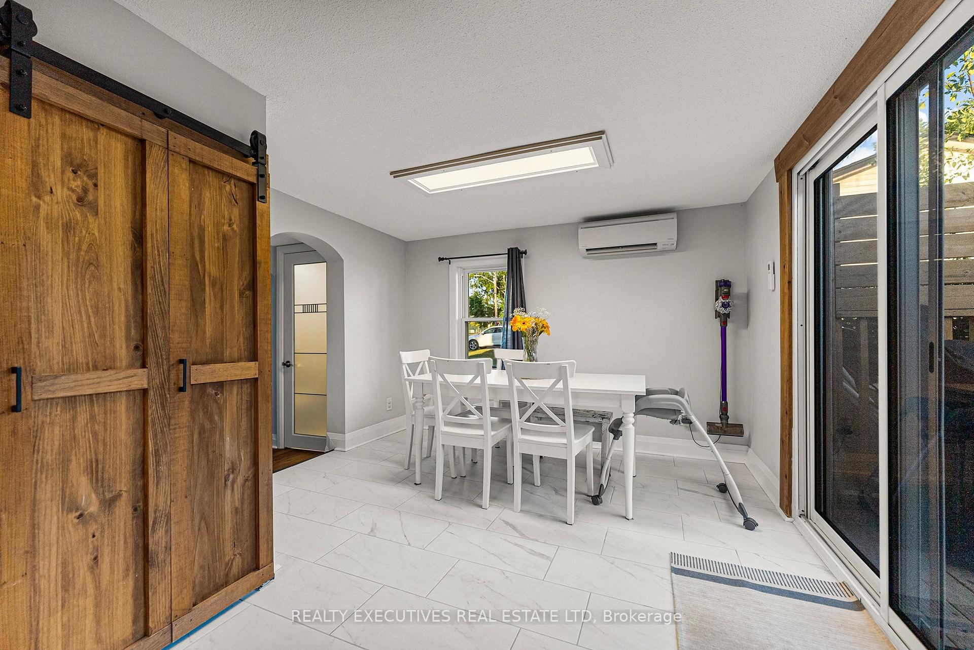 Photo 10 of 89 Churchill Street, Kingston, Central City West — HOMEH
