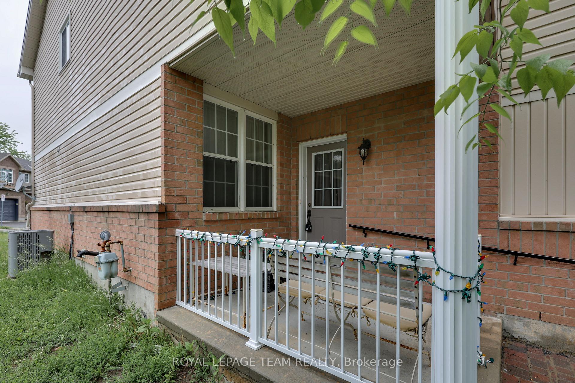 Photo 6 of 180 Kinross Private, Ottawa, Kanata - Morgan's Grant/South March — HOMEH