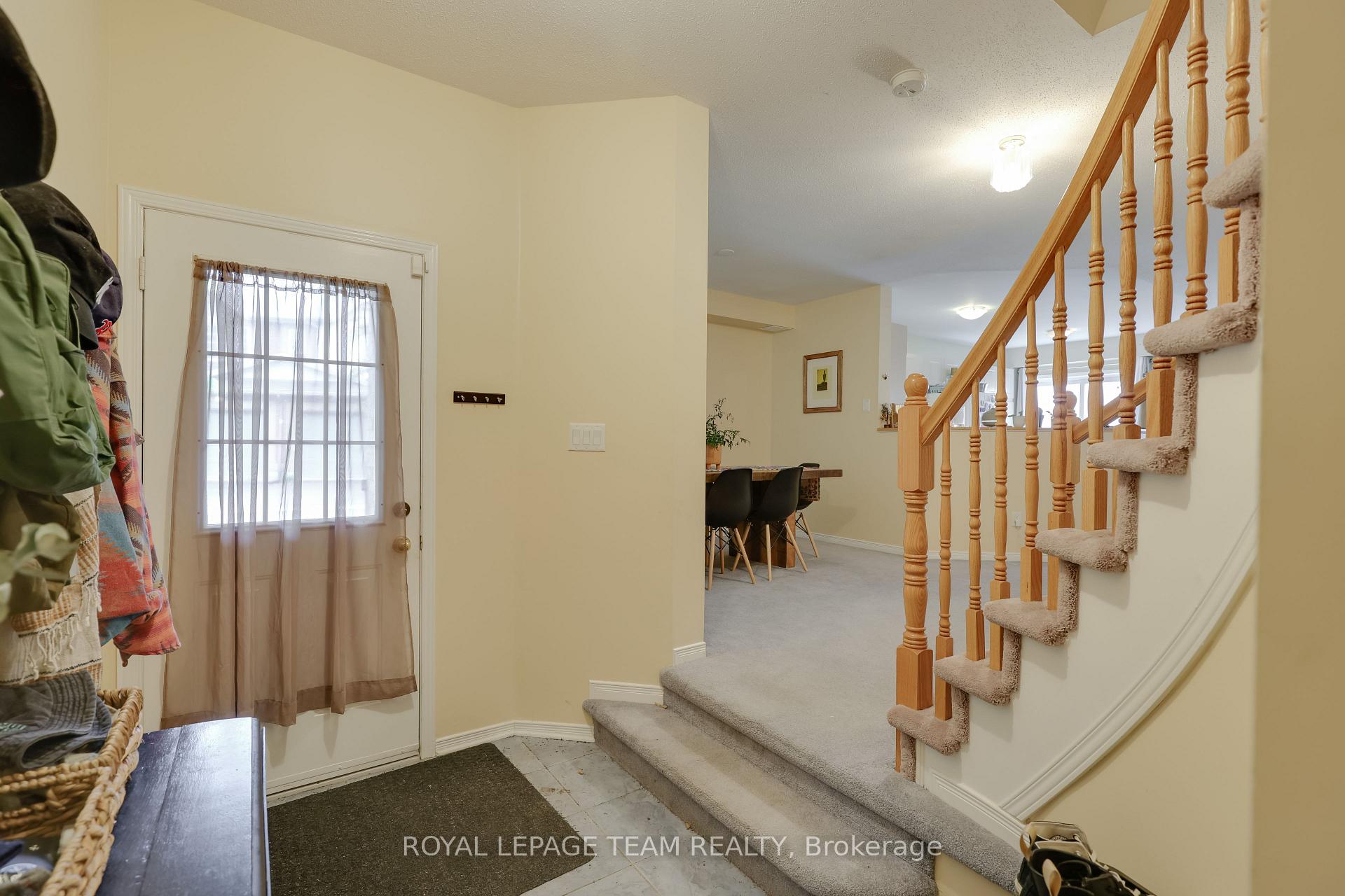 Photo 8 of 180 Kinross Private, Ottawa, Kanata - Morgan's Grant/South March — HOMEH