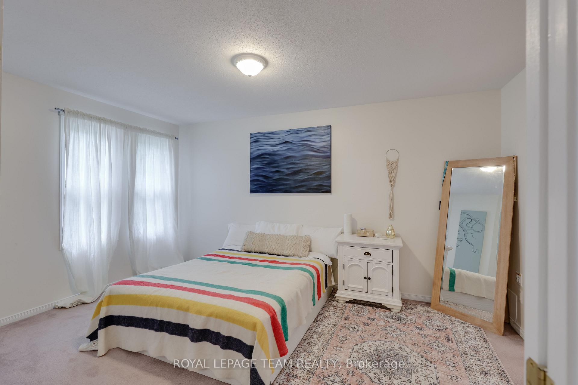 Photo 30 of 180 Kinross Private, Ottawa, Kanata - Morgan's Grant/South March — HOMEH