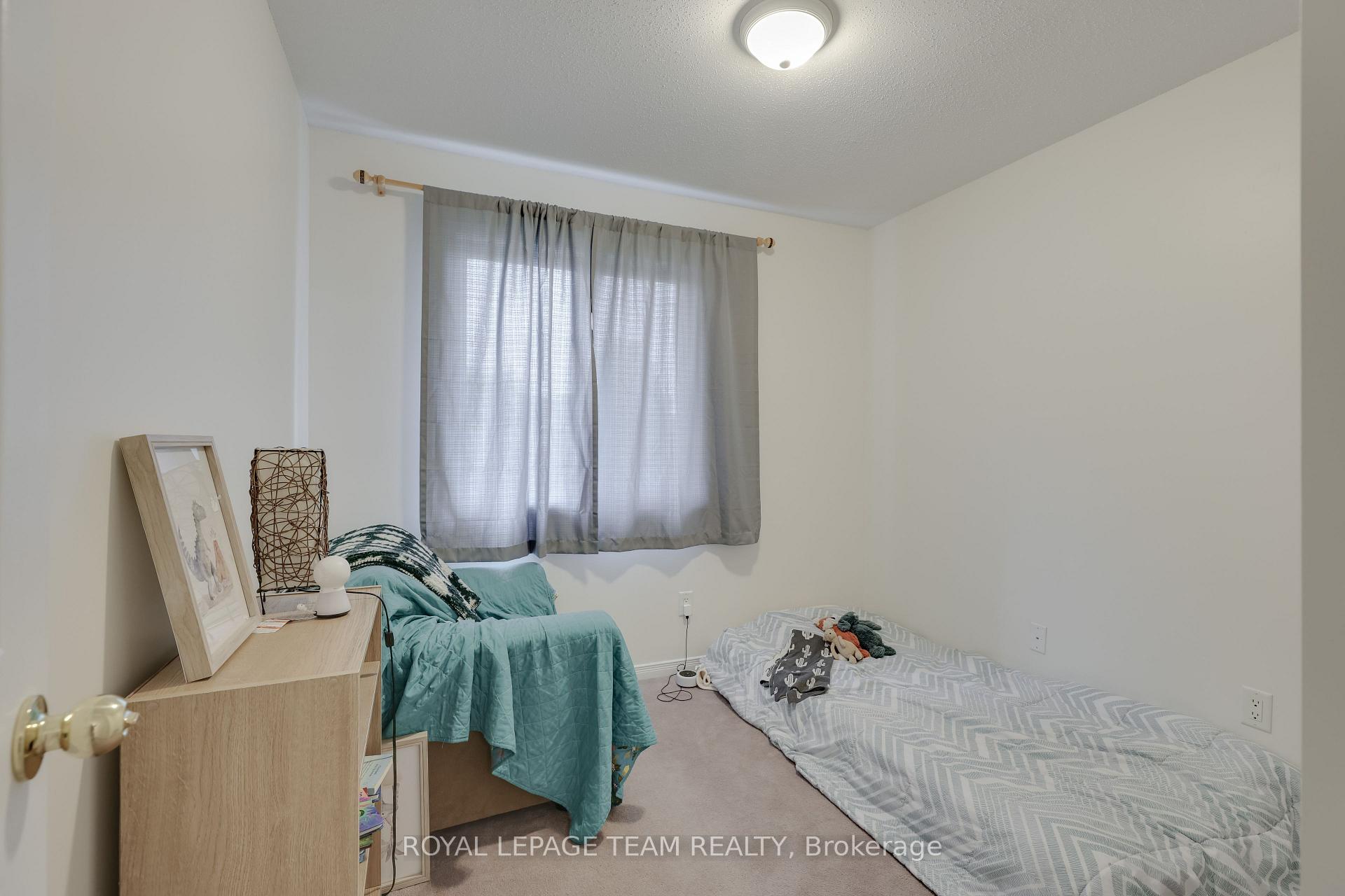 Photo 38 of 180 Kinross Private, Ottawa, Kanata - Morgan's Grant/South March — HOMEH