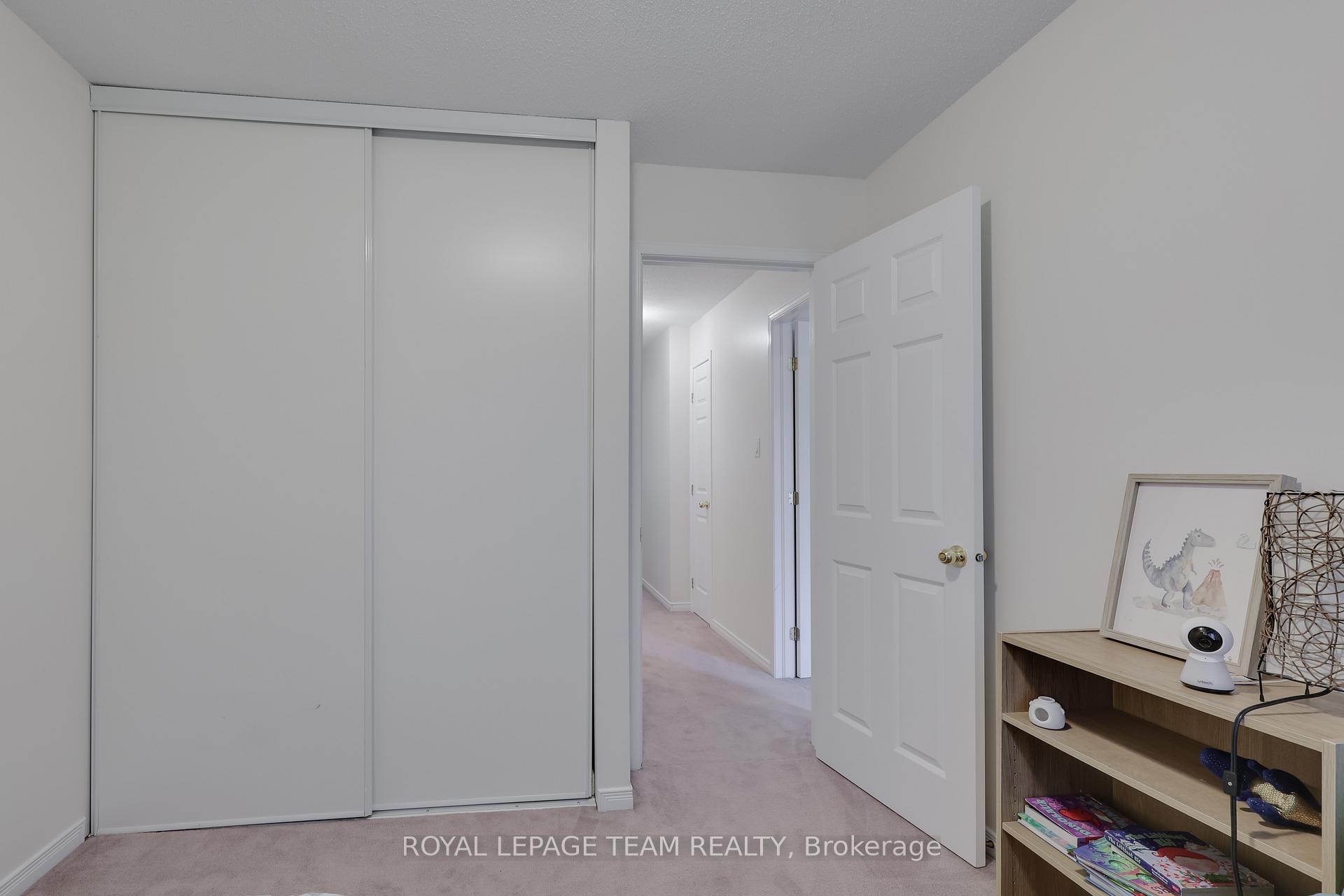 Photo 39 of 180 Kinross Private, Ottawa, Kanata - Morgan's Grant/South March — HOMEH