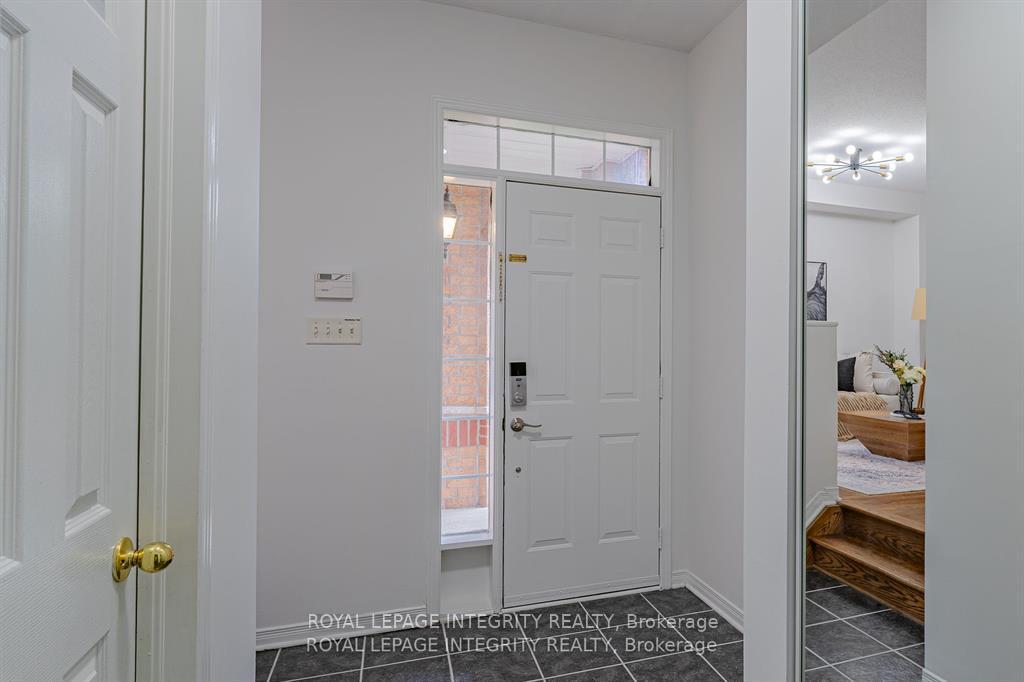 Photo 3 of 178 Insmill Crescent, Ottawa, Kanata - Kanata Lakes/Heritage Hills — HOMEH