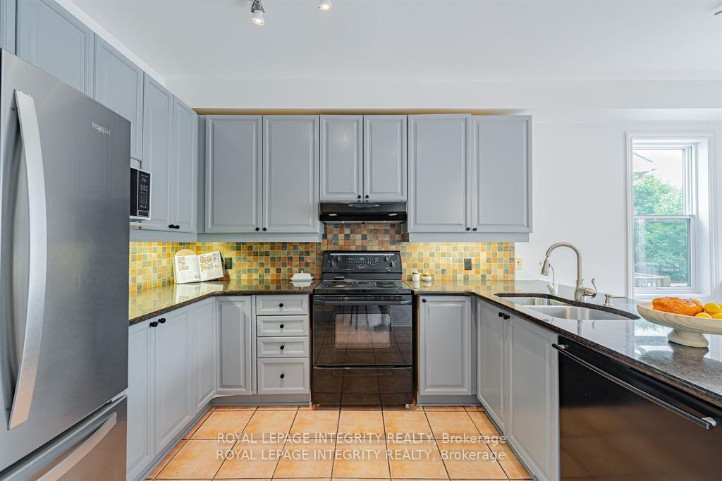 Photo 16 of 178 Insmill Crescent, Ottawa, Kanata - Kanata Lakes/Heritage Hills — HOMEH