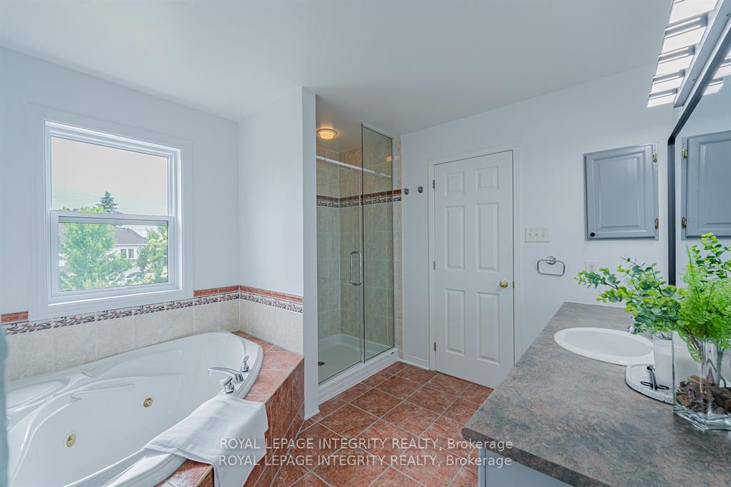 Photo 27 of 178 Insmill Crescent, Ottawa, Kanata - Kanata Lakes/Heritage Hills — HOMEH