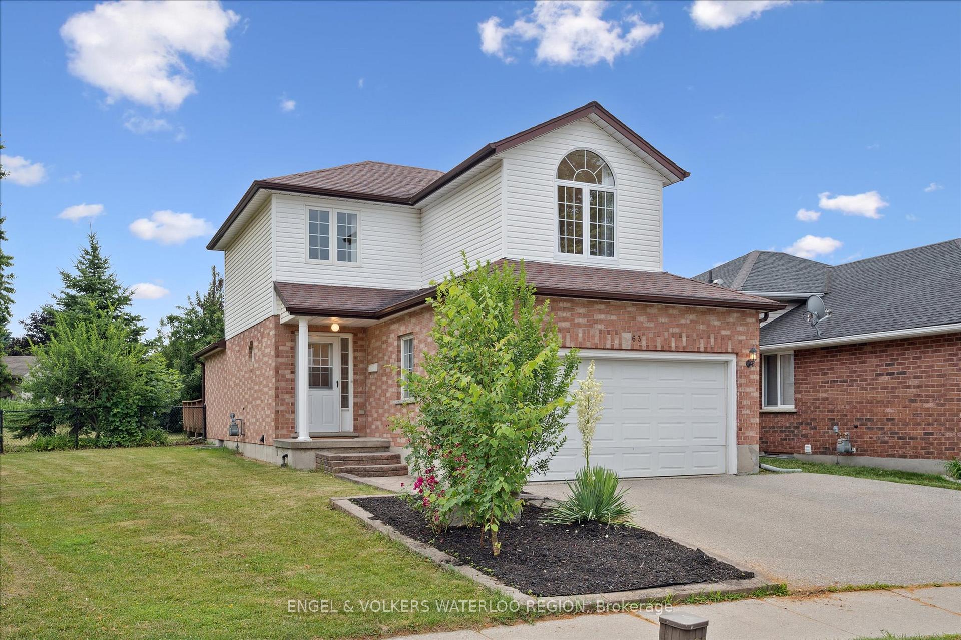 Photo 2 of 63 Gregg Court, Kitchener — HOMEH