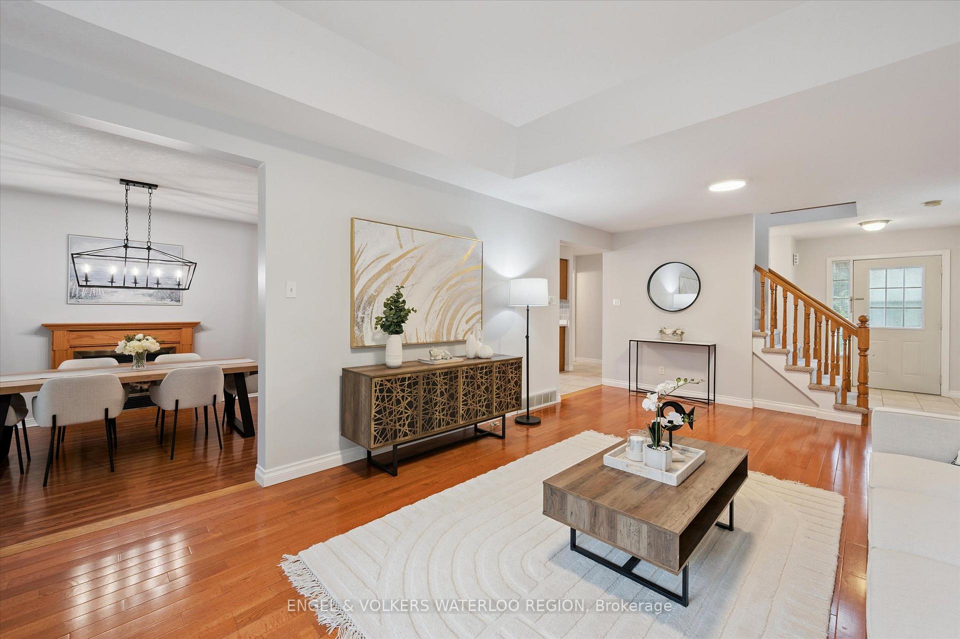 Photo 9 of 63 Gregg Court, Kitchener — HOMEH